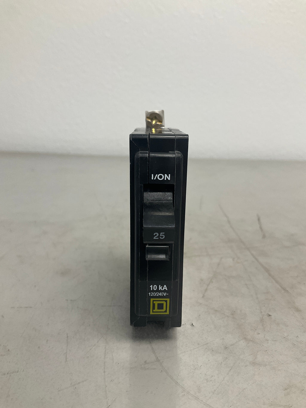 Used Square D QOB125 1 Pole, 25 Amps, 240 Volts