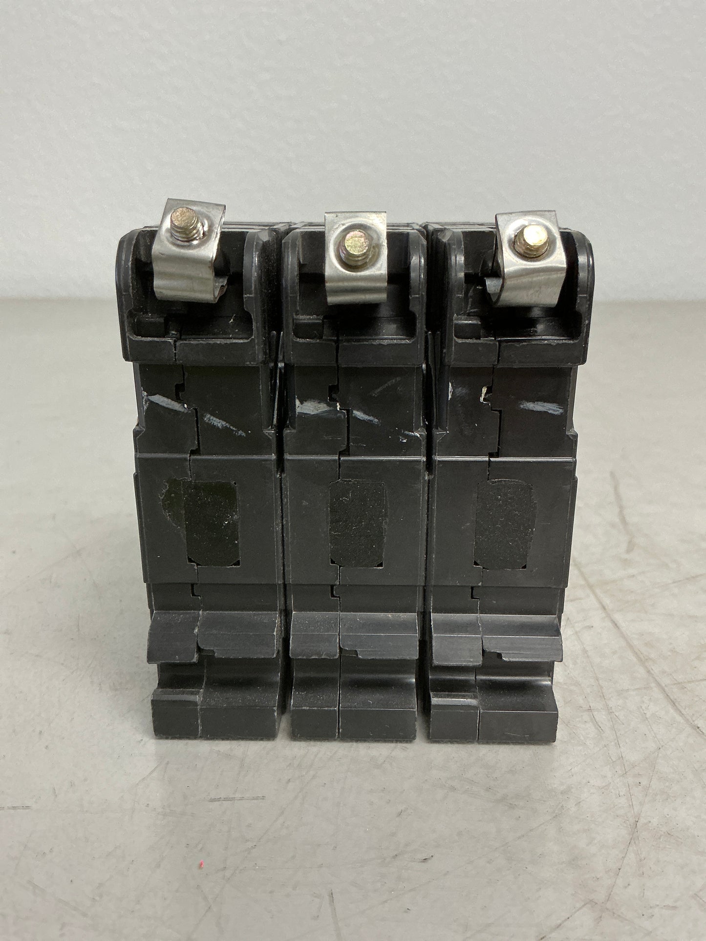 *See condition notes* New Square D EHB34040 3 Pole, 40 Amps, 480 Volts