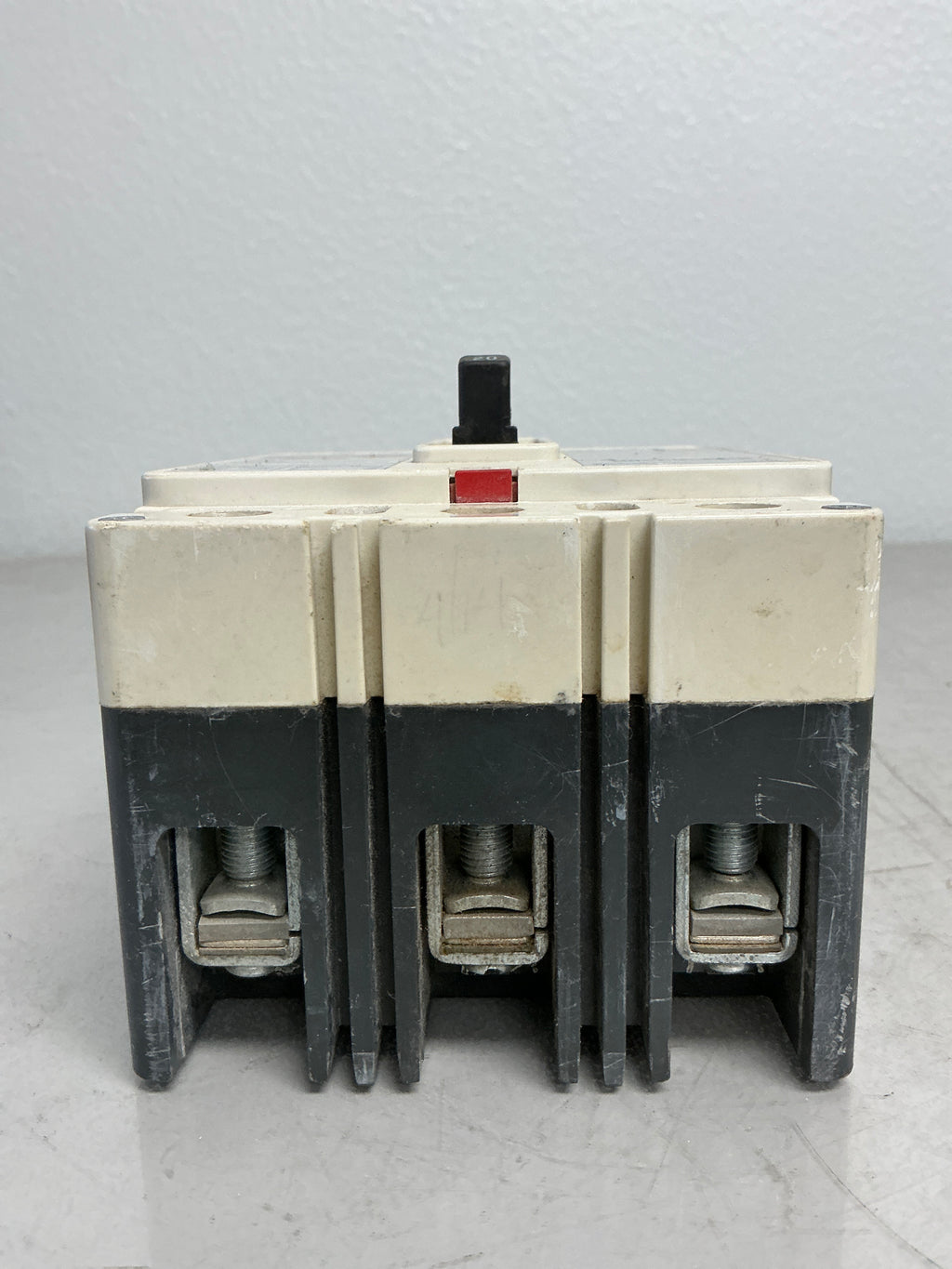 Used Eaton HFD3020BP10 3 Poles, 20 Amps, 600 Volts