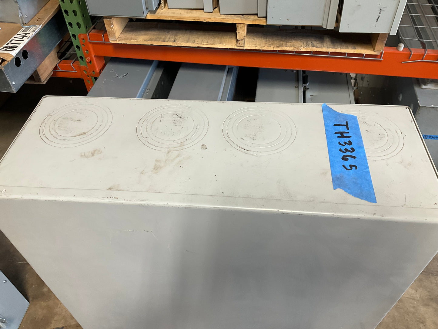 Used GE TH3365 Disconnect 400 Amp 600 Volt Fusible Indoor