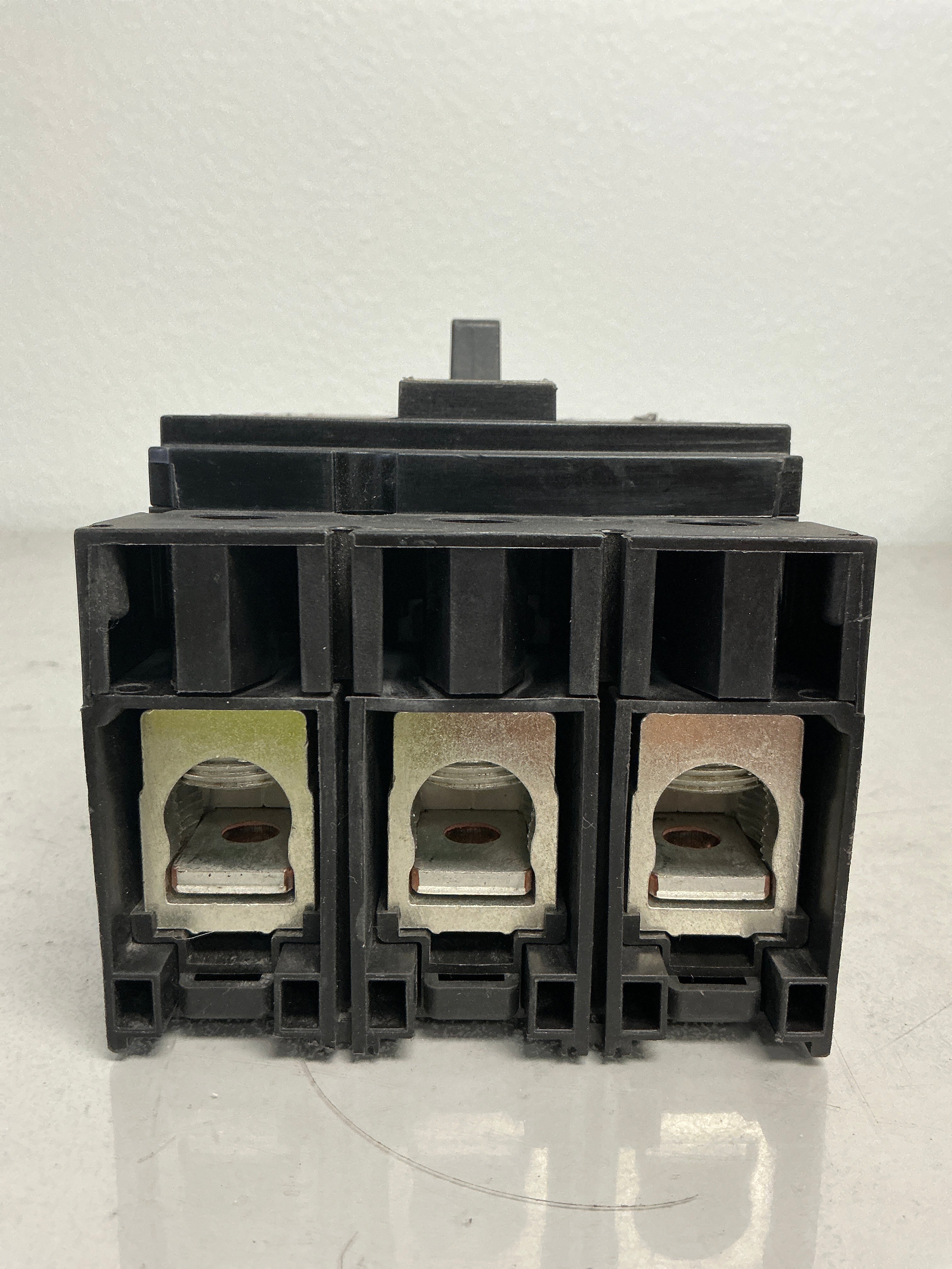 Used Square D JDL36200 3 Pole, 200 Amps, 600 Volts Circuit Breaker