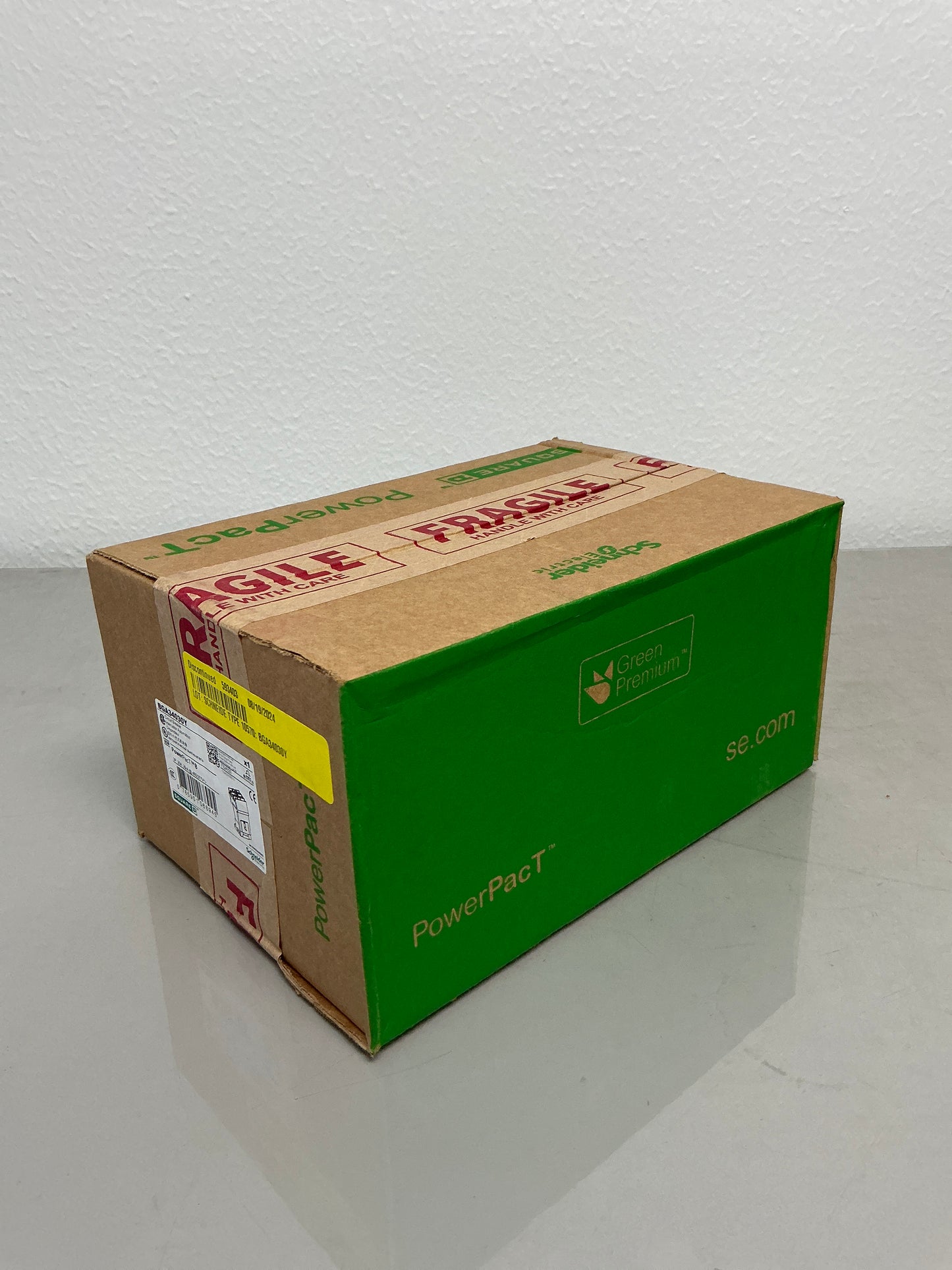 New Square D BGA34030Y 30 Amps, 3 Pole, 480 Volt