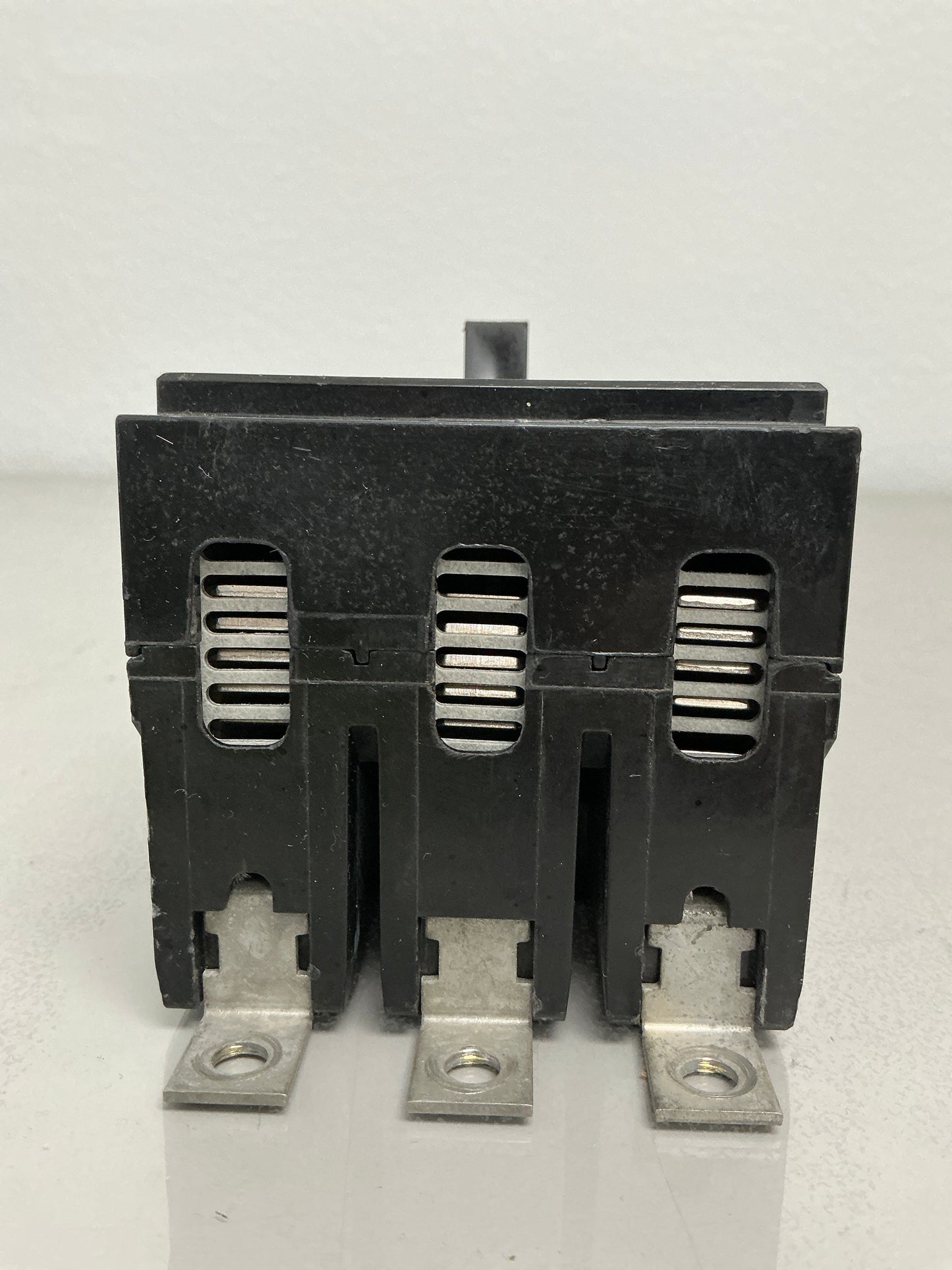 Used GHB3030 3 Pole, 30 Amps, 480 Volts