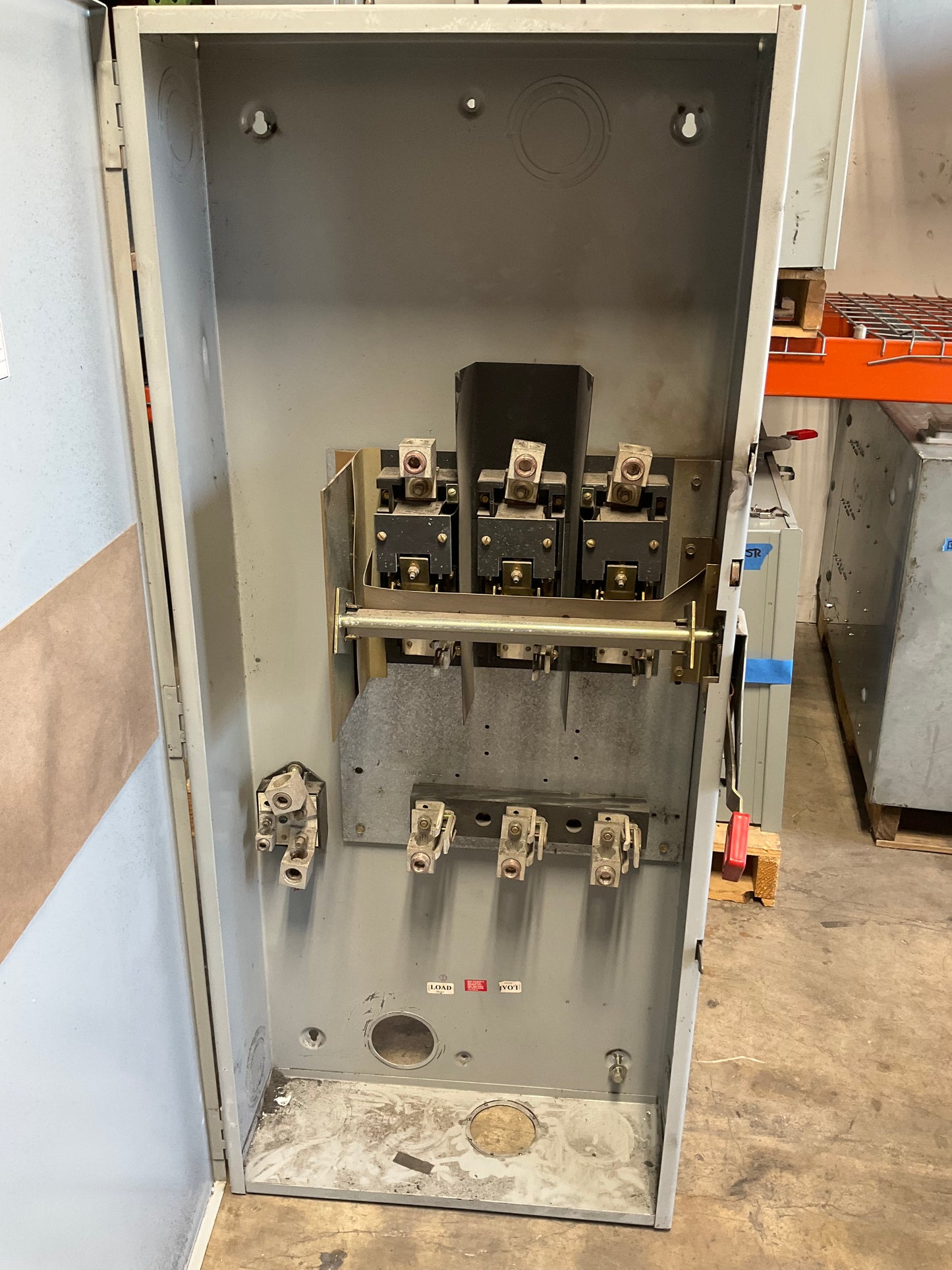Used GE TH3365 Disconnect 400 Amp 600 Volt Fusible Indoor