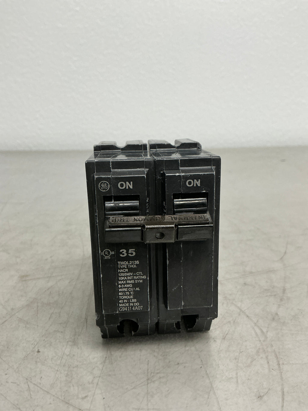 Used THQL2135 2 Pole, 35 Amps, 240 Volts