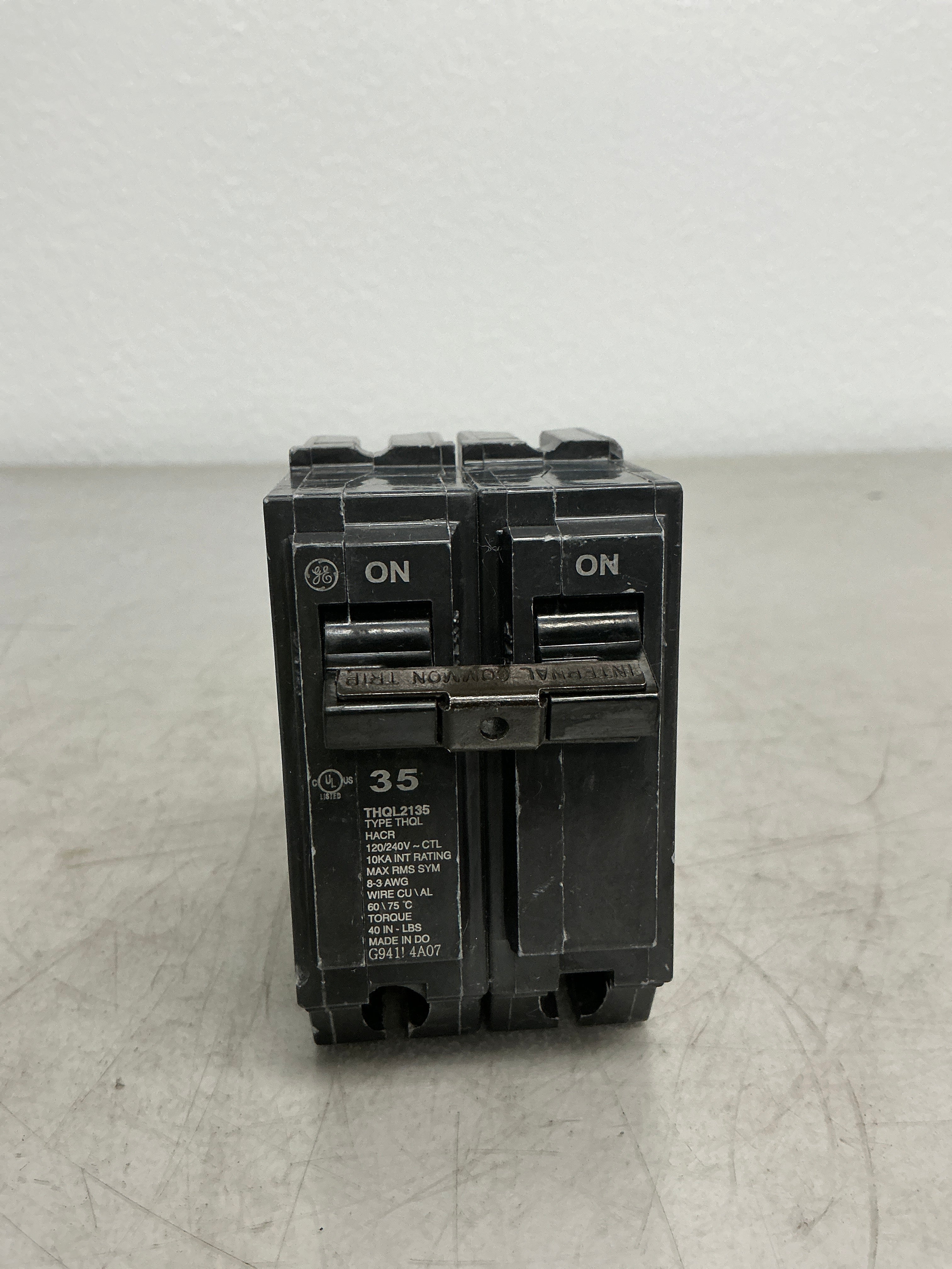 Used THQL2135 2 Pole, 35 Amps, 240 Volts