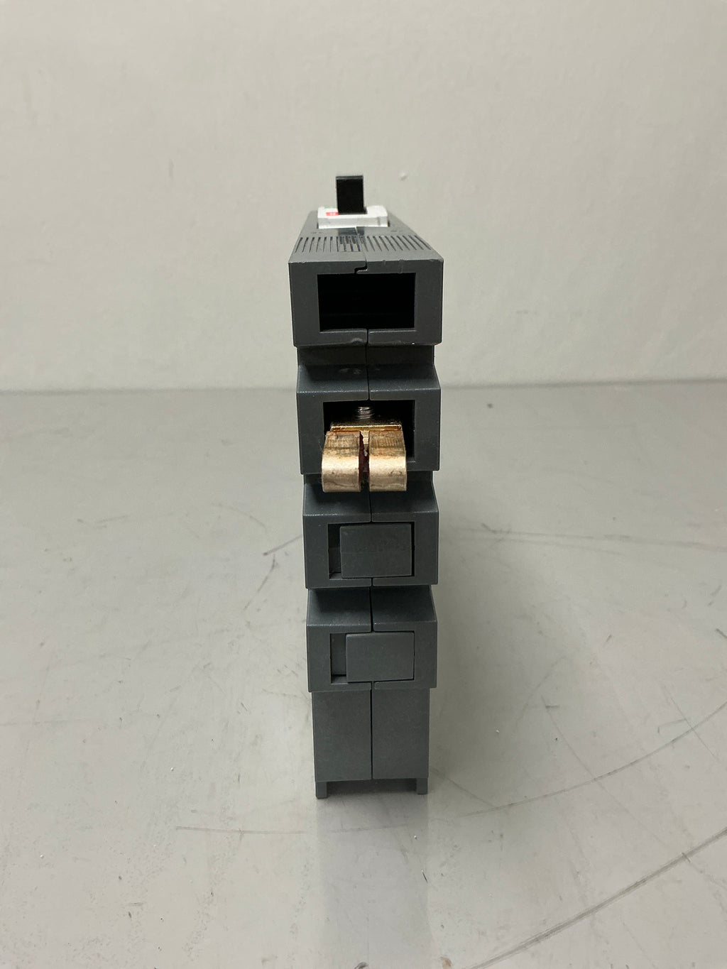 Used ABB TEYD1020B 1 Pole, 20 Amps, 240 Volts Circuit Breaker