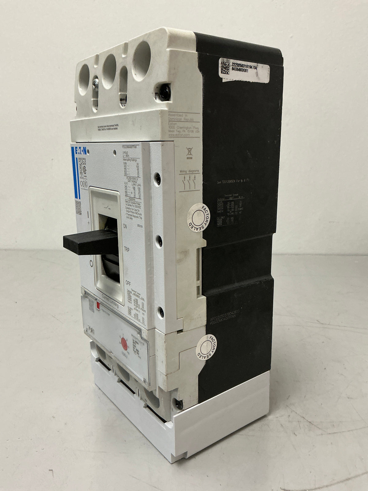 Used Eaton PDG33M0300TFAN, 3 Pole, 300 , Amps, 600 Volts Circuit Breaker