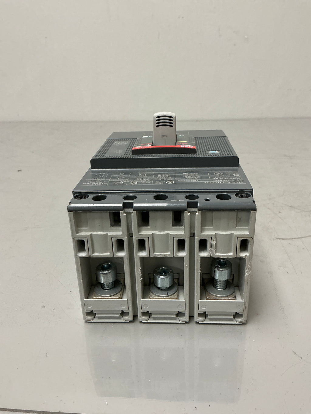 New ABB SACE TMAX XT4NU3100AF 3 Pole, 100 Amps, 600 Volts Circuit Breaker