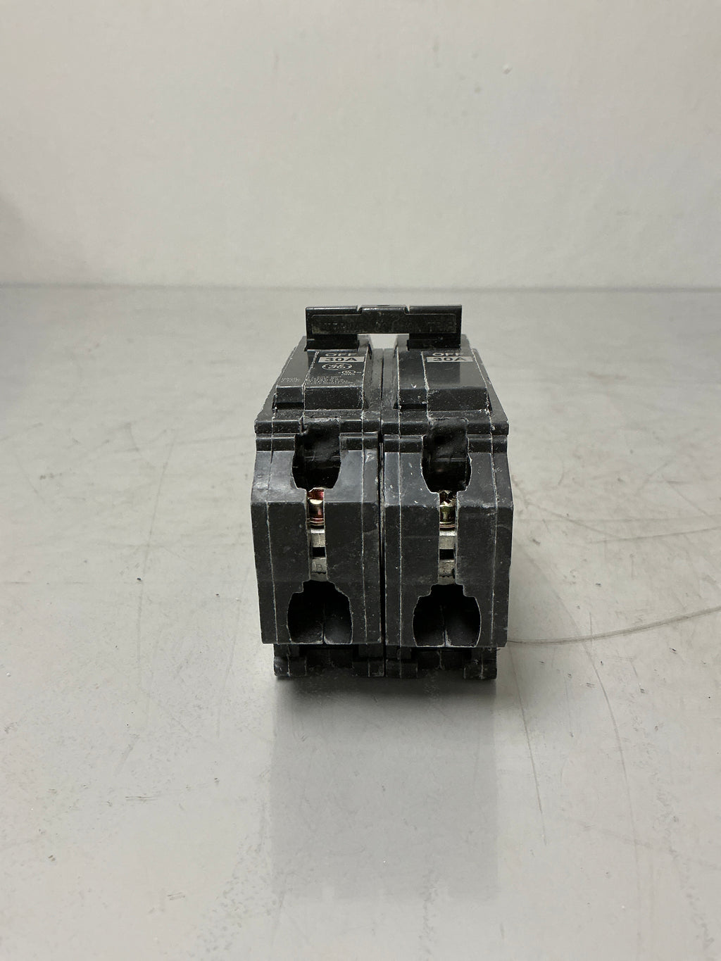 New GE THQL2130 2 Pole, 30 Amps, 240 Volts Circuit Breaker