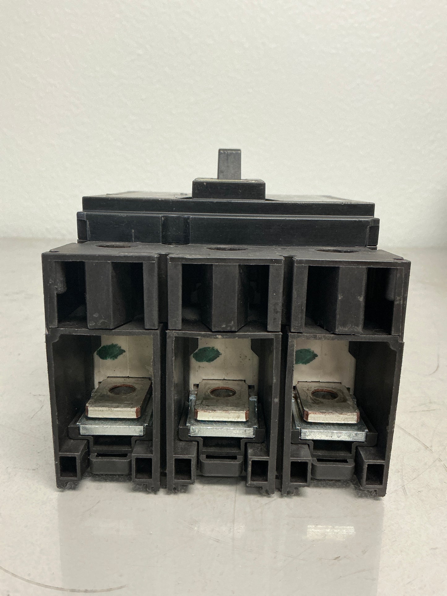 Used Square D JDL36250 3 Pole, 250 Amps, 600 Volts