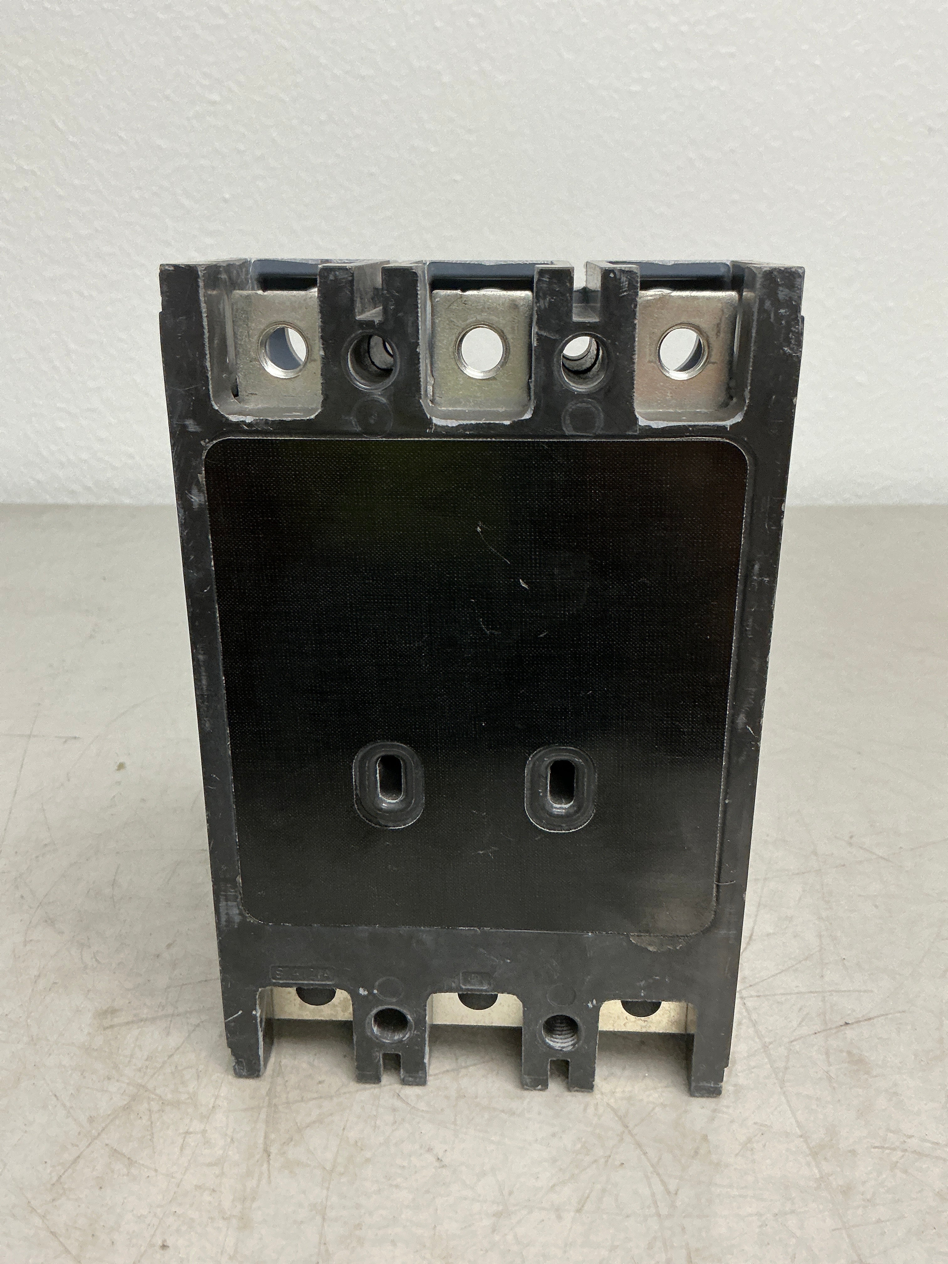 New Siemens QR23B125 3 Pole, 125 Amps, 240 Volts Circuit Breaker
