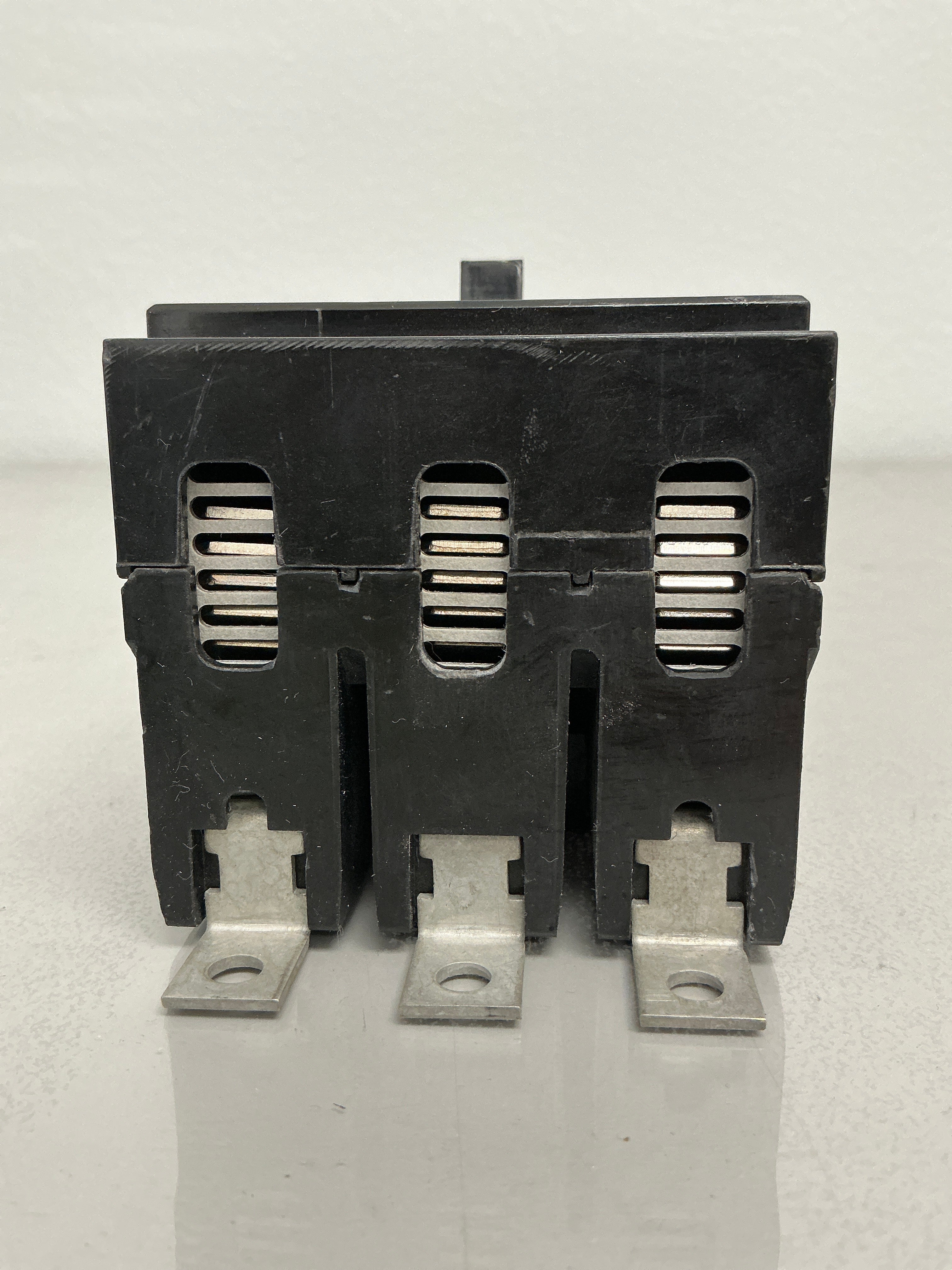 Used GHB3025 3 Pole, 25 Amps, 277/480 Volt