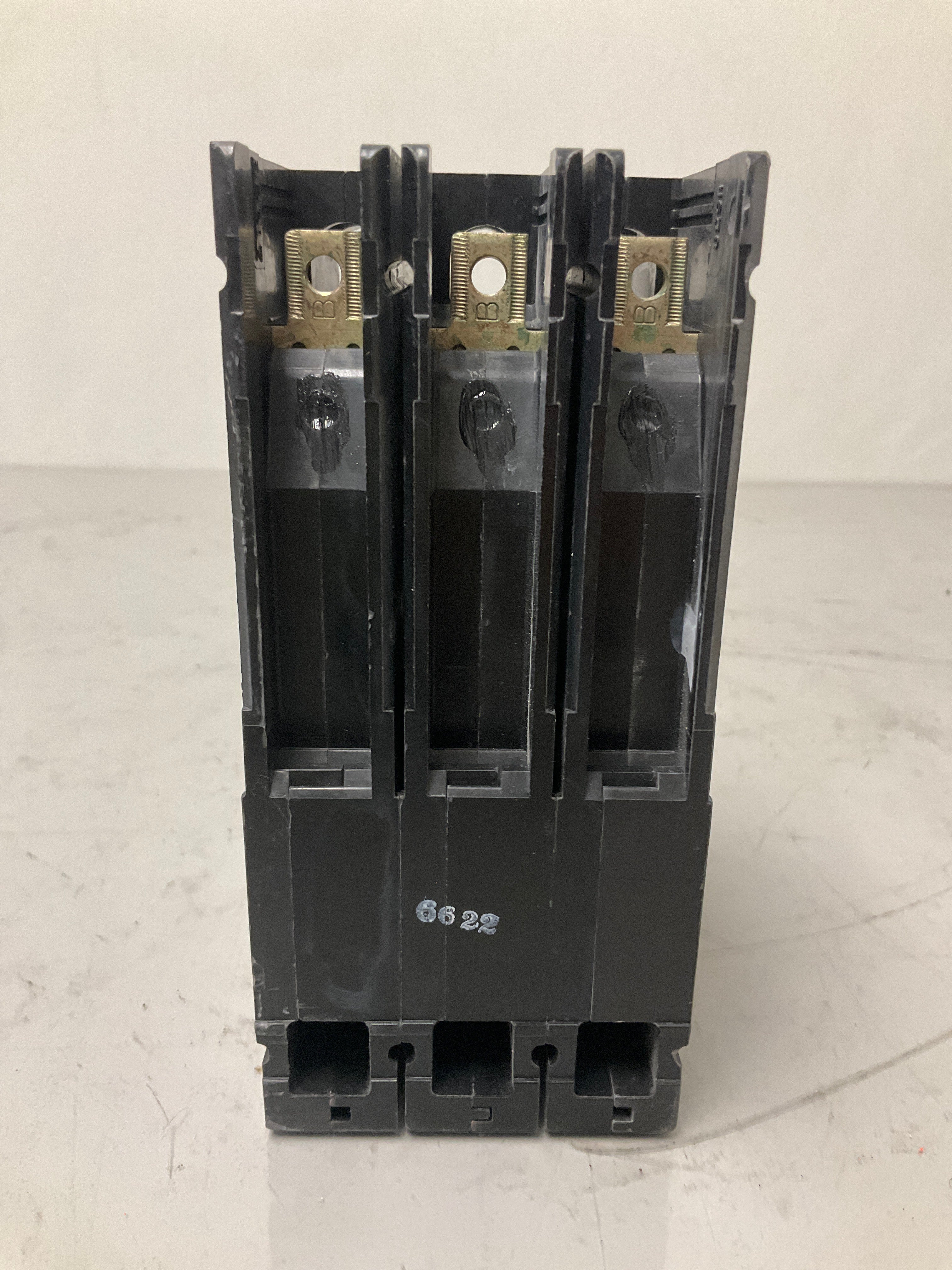 Used Siemens HED43B050 3 Pole, 50 Amps, 480 Volts Circuit Breaker