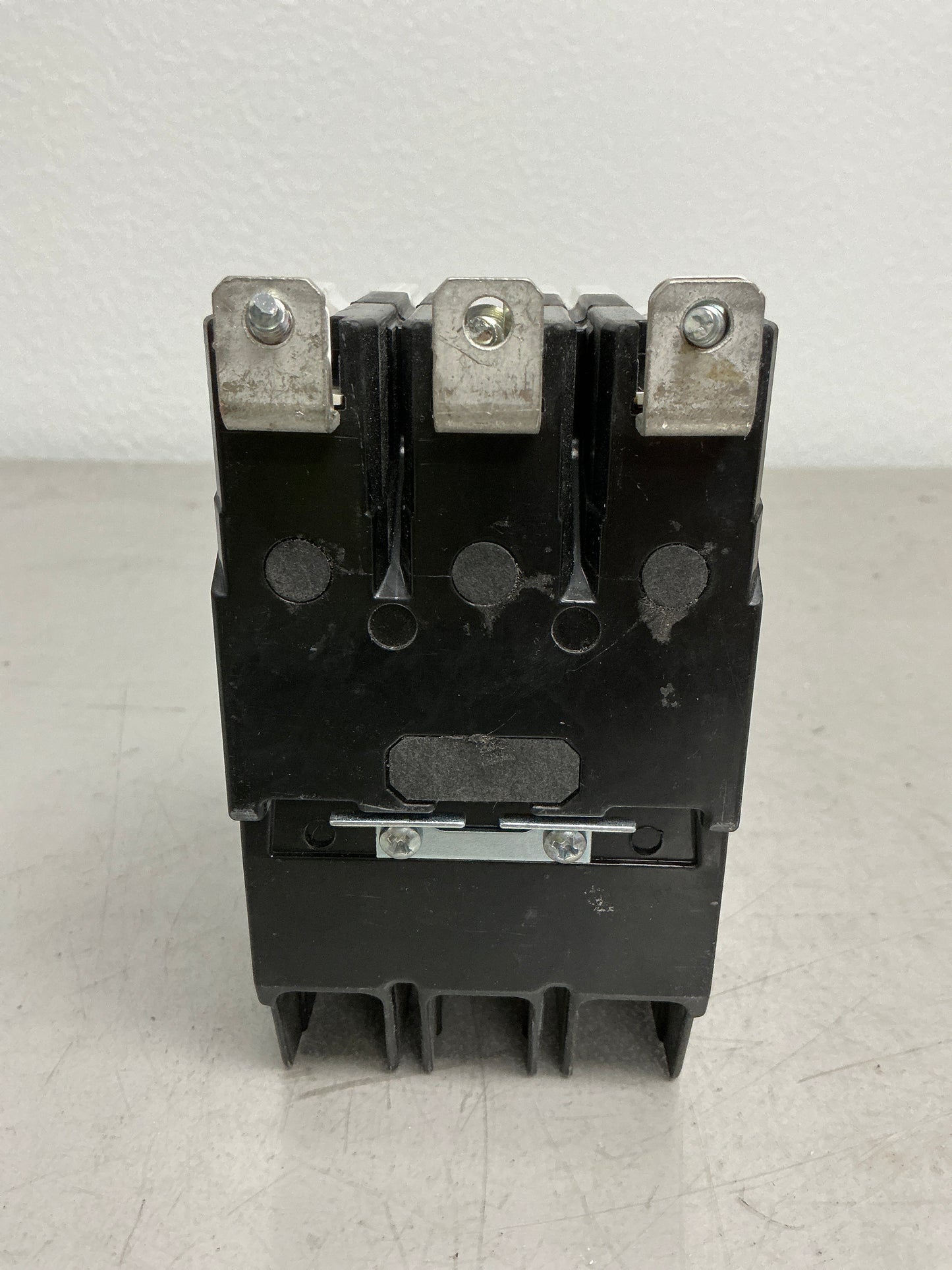 New ABB TEYL3015B 3 Pole, 15 Amps, 480 Volts