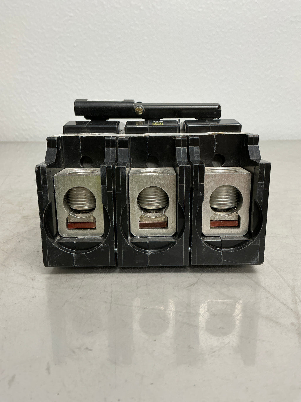 New Square D QOB3110VH 3 Pole, 110 Amps, 240 Volts