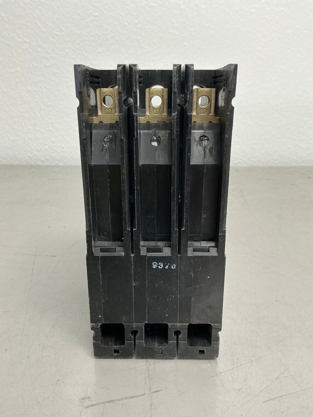 Used Siemens HED43B020 3 Pole, 20 Amps, 480 Volts