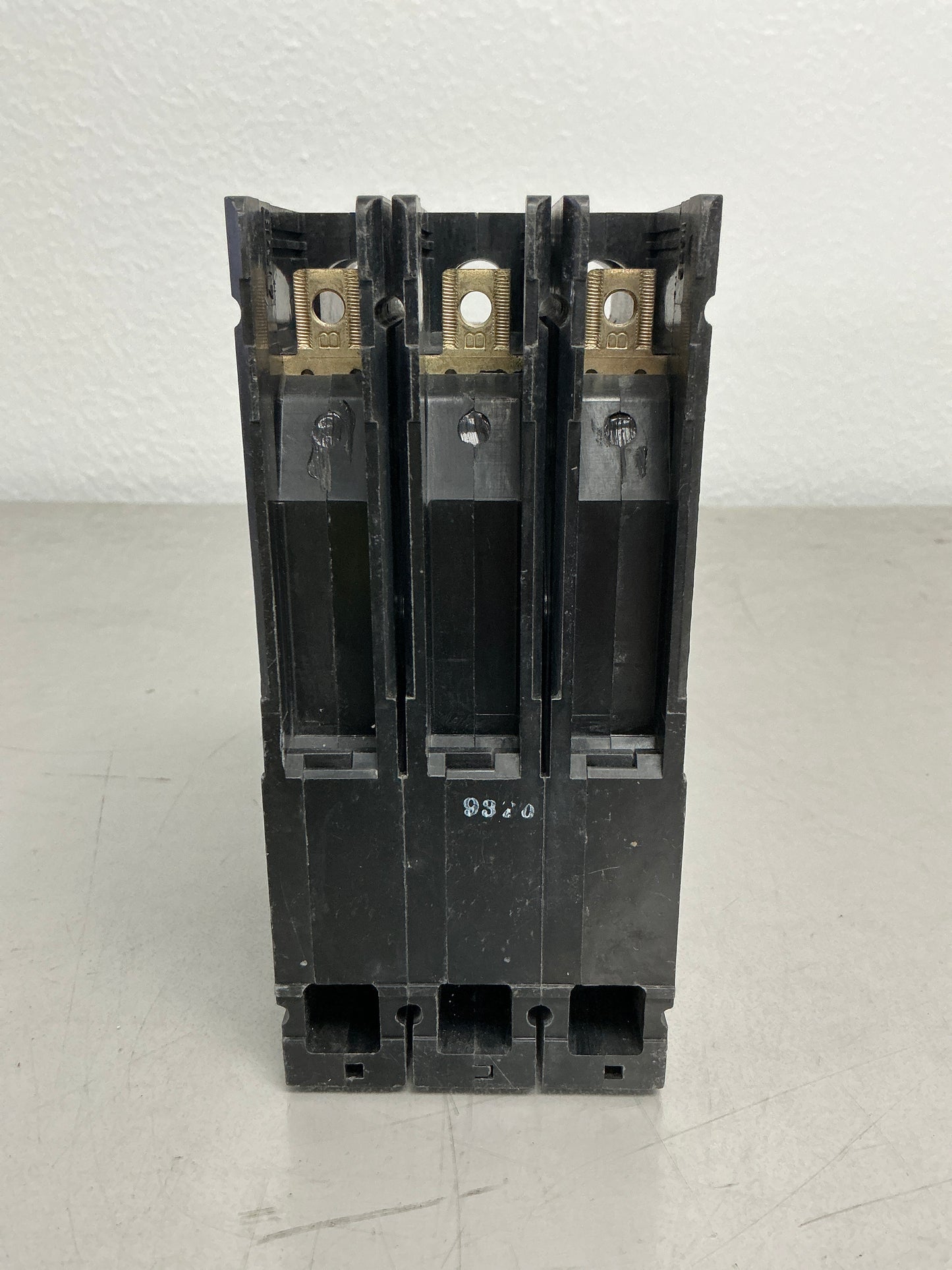 Used Siemens HED43B020 3 Pole, 20 Amps, 480 Volts