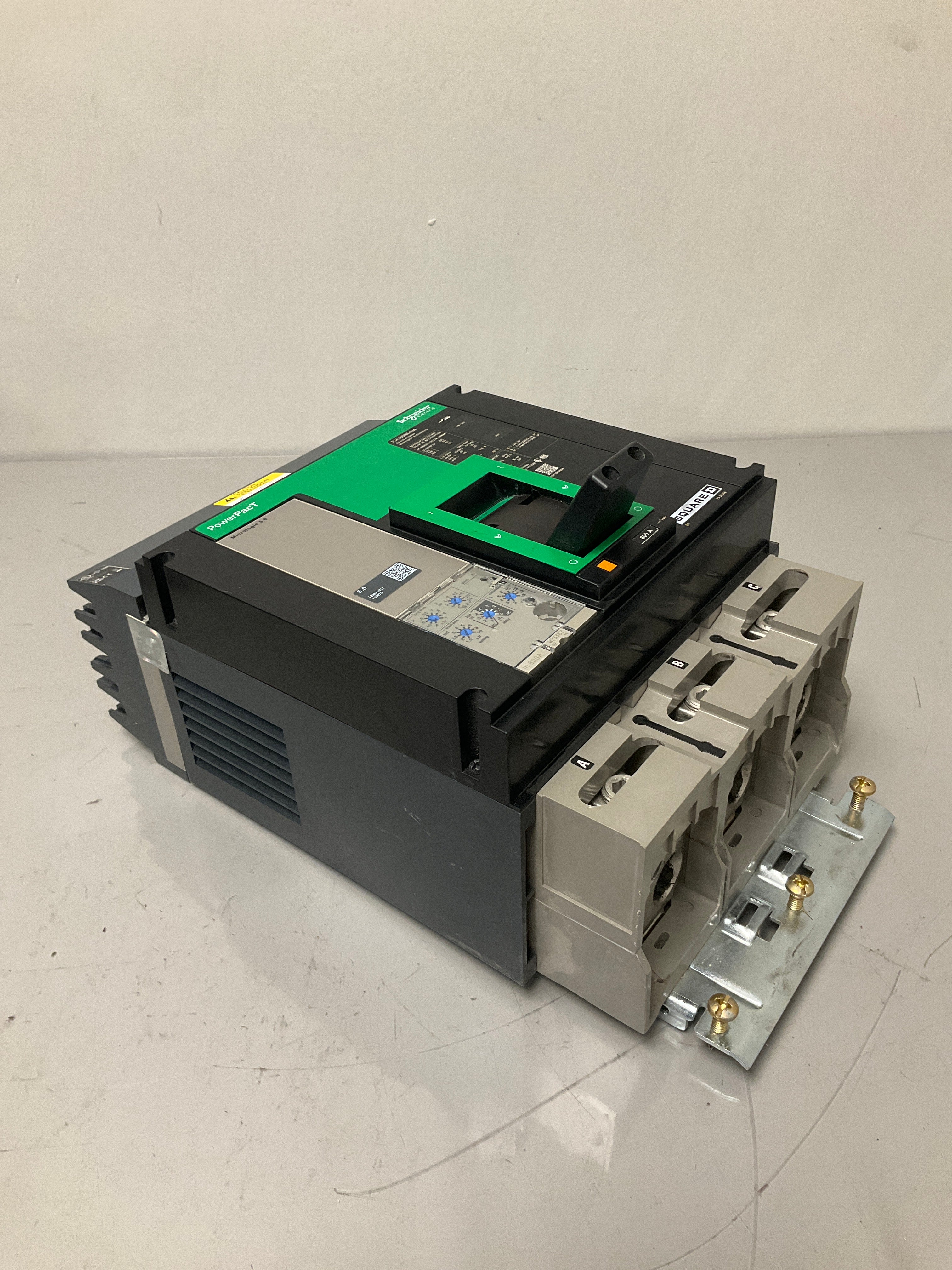 Used Square D PJA36080U33A 3 Pole, 800 Amps, 600 Volts Circuit Breaker