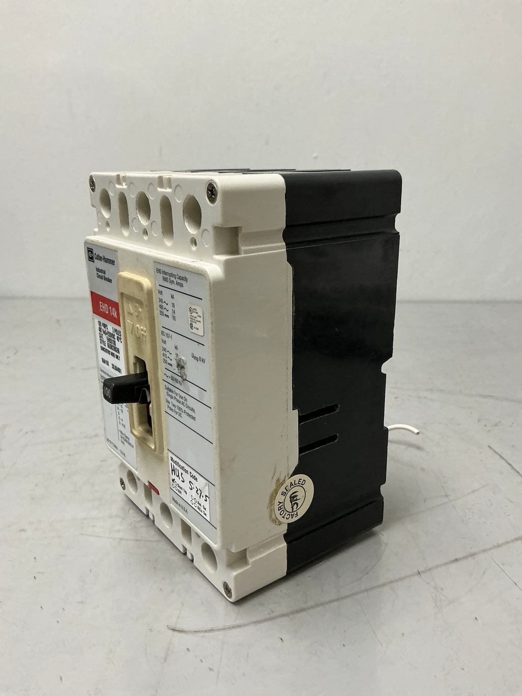 Used Cutler-Hammer EHD3100 whit Shunt trip 3 Pole, 100 Amps, 480 Volts, Circuit Breaker