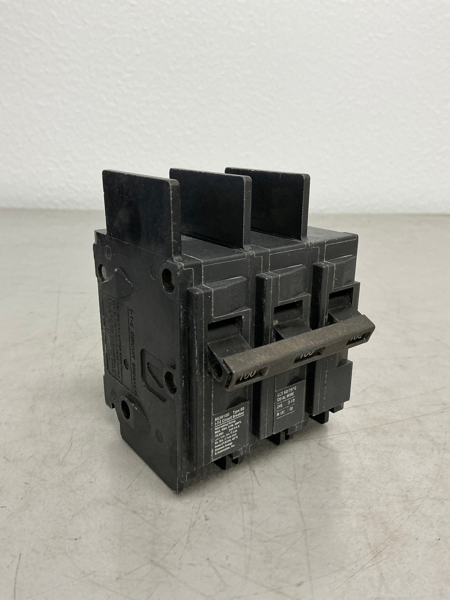 Used BQ3B100 3 Pole, 100 Amps, 240 Volts