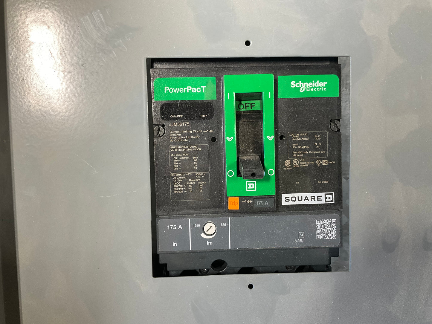 Square D Panelboard 250 Amp 480/277 Volt 3 Phase 4 Wire Main Breaker 42 Circuit (item#p18)