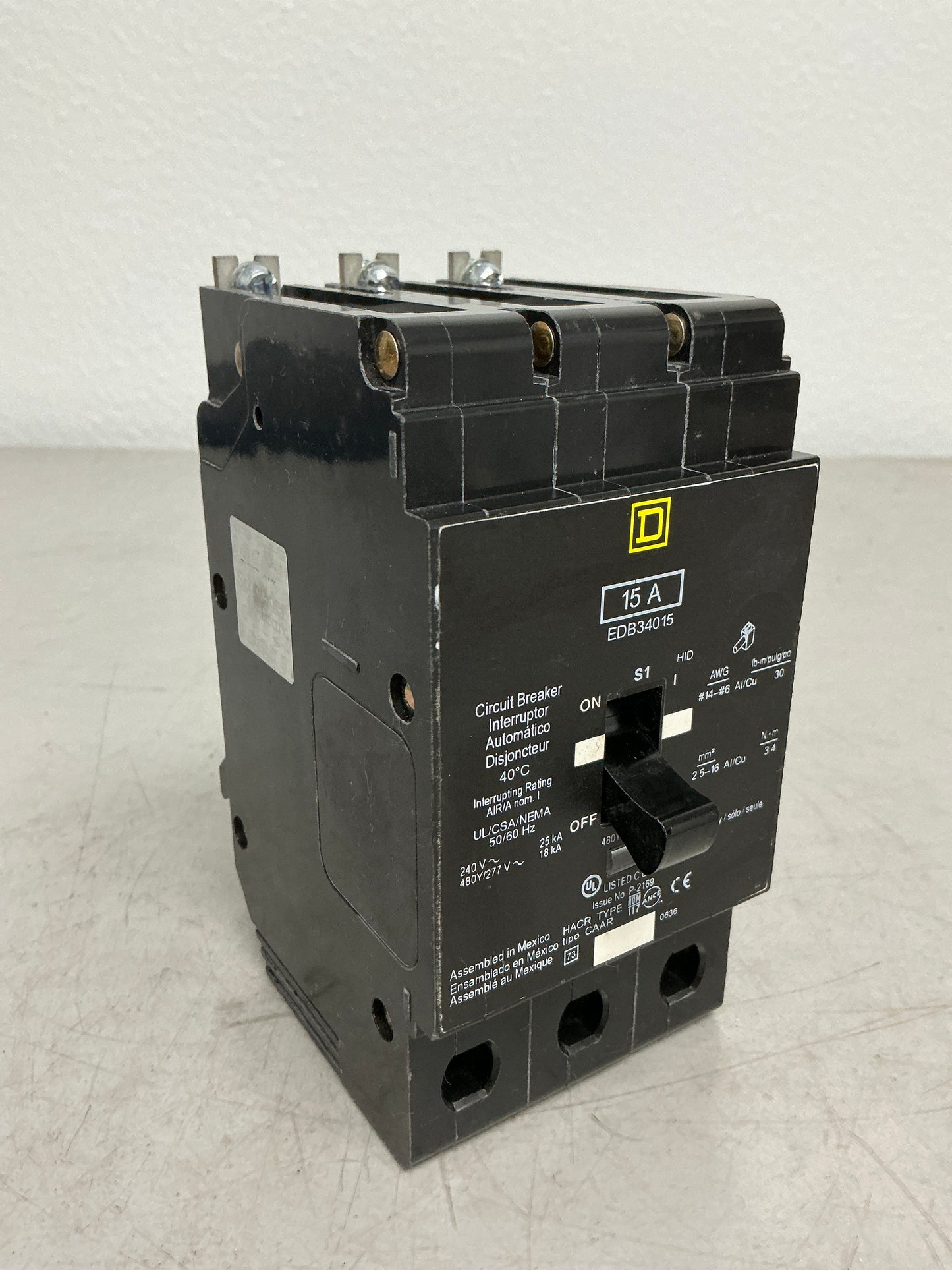 *CHIPPED* New Square D EDB34015 3 Pole, 15 Amps, 480 Volts