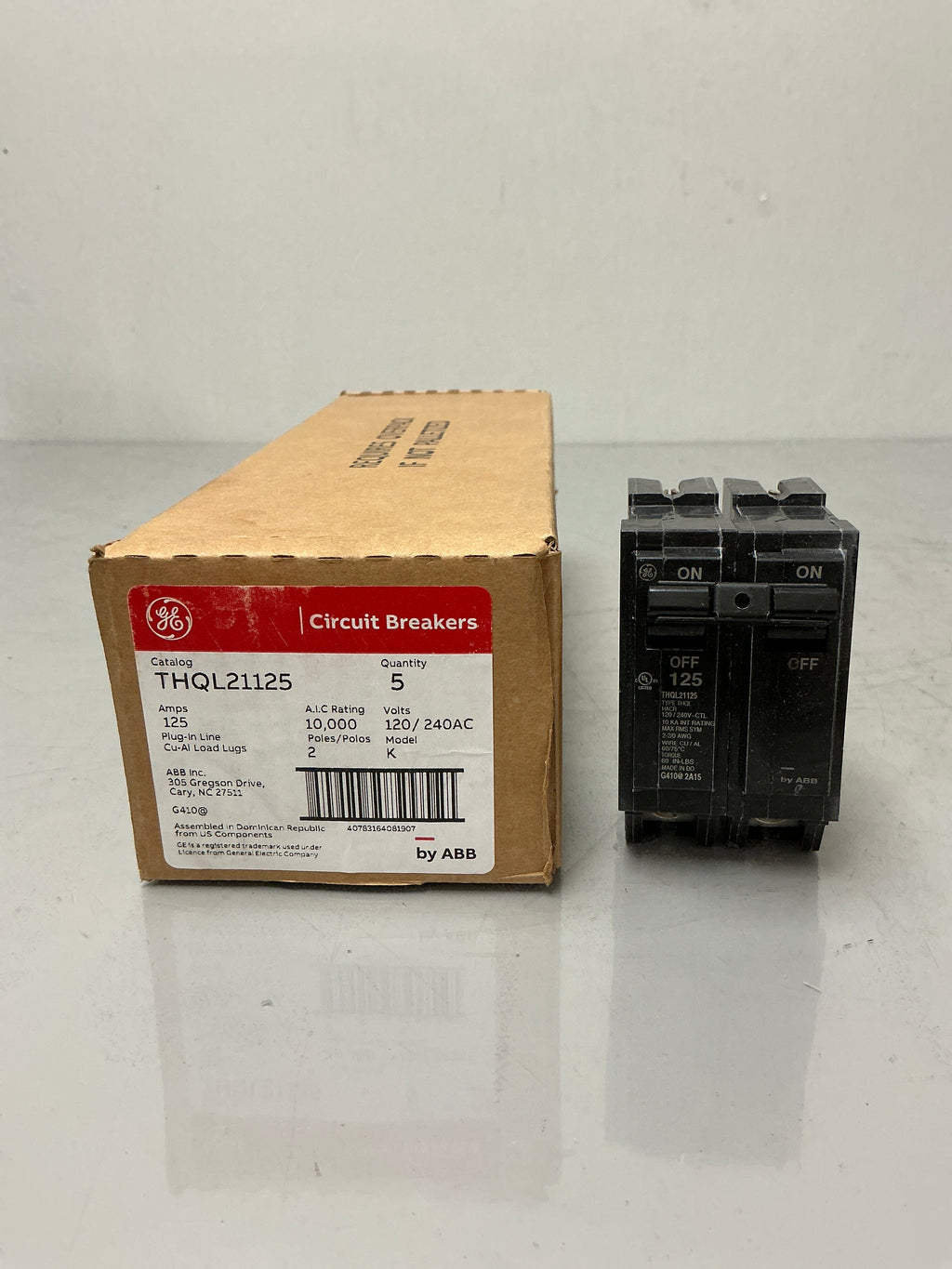 New GE THQL21125 2 Pole, 125 Amps, 240 Volts Circuit Breaker