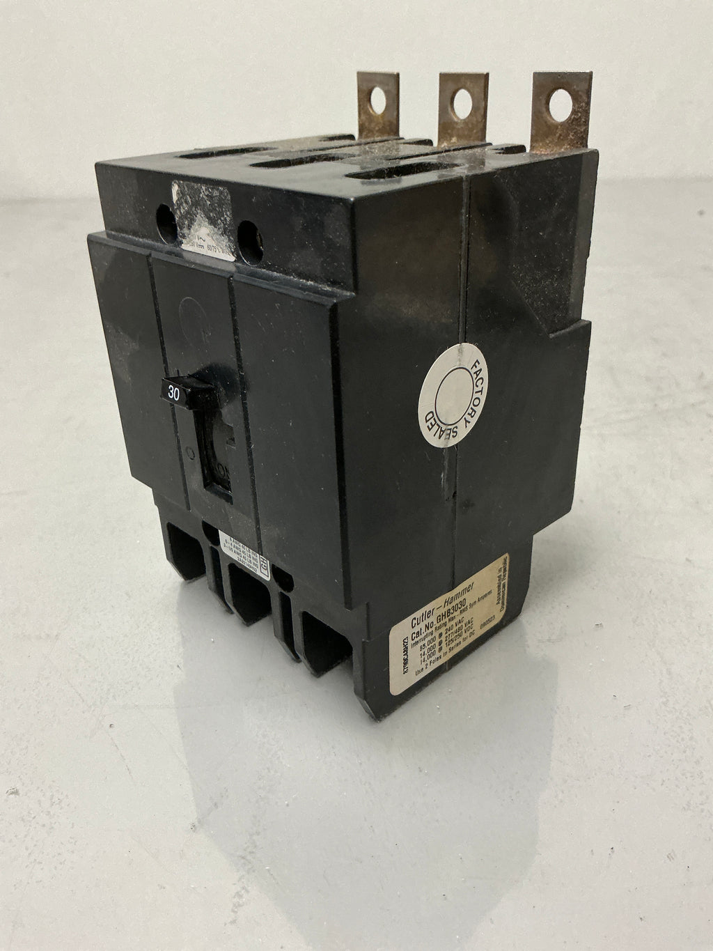 Used Cutler hammer GHB3030 3 Pole, 30 Amps, 480 Volts Circuit Breaker