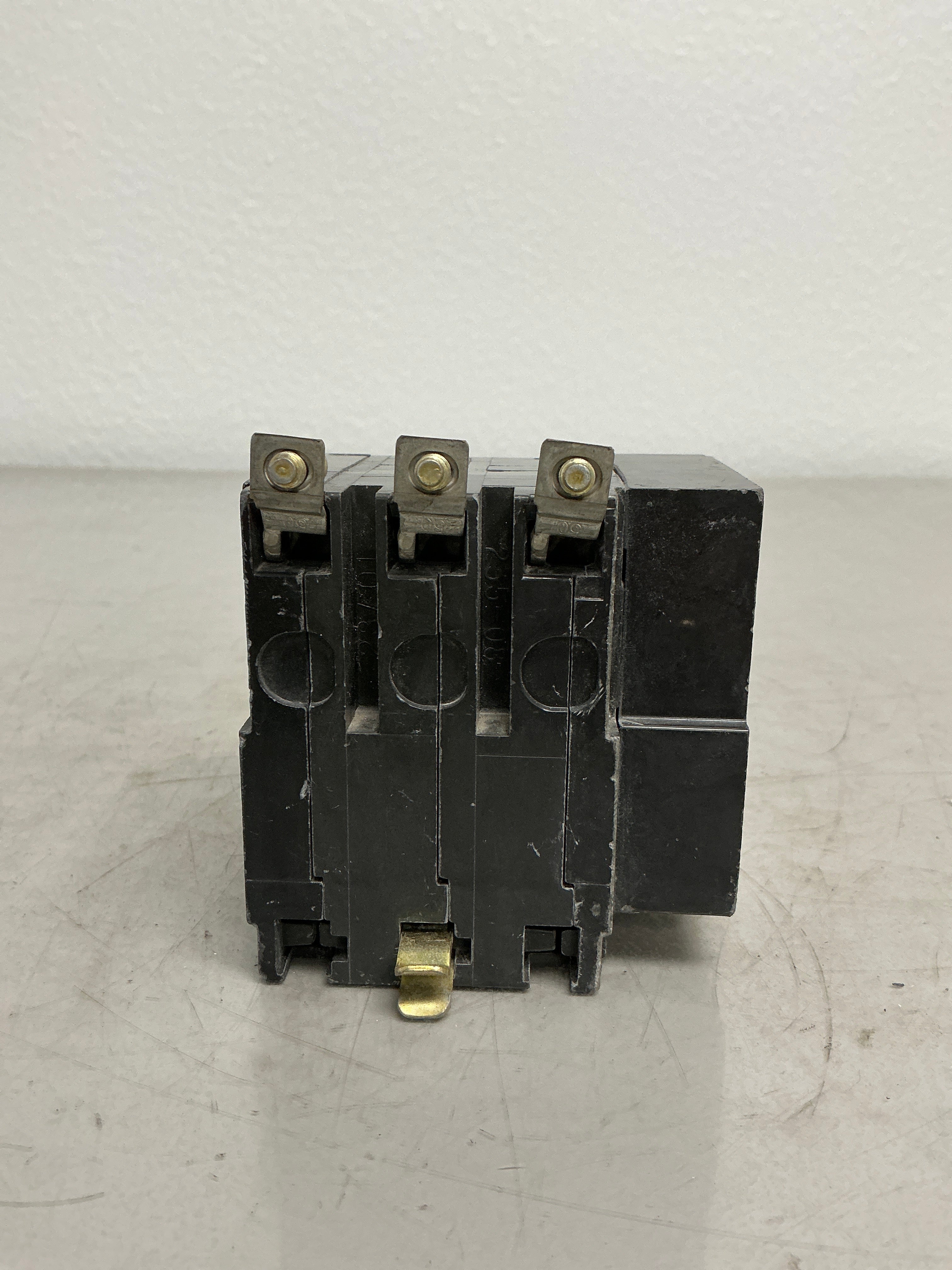 Used SquareD QOB3151021 (Shunt Trip) 3 Pole, 15 Amps, 240 Volts