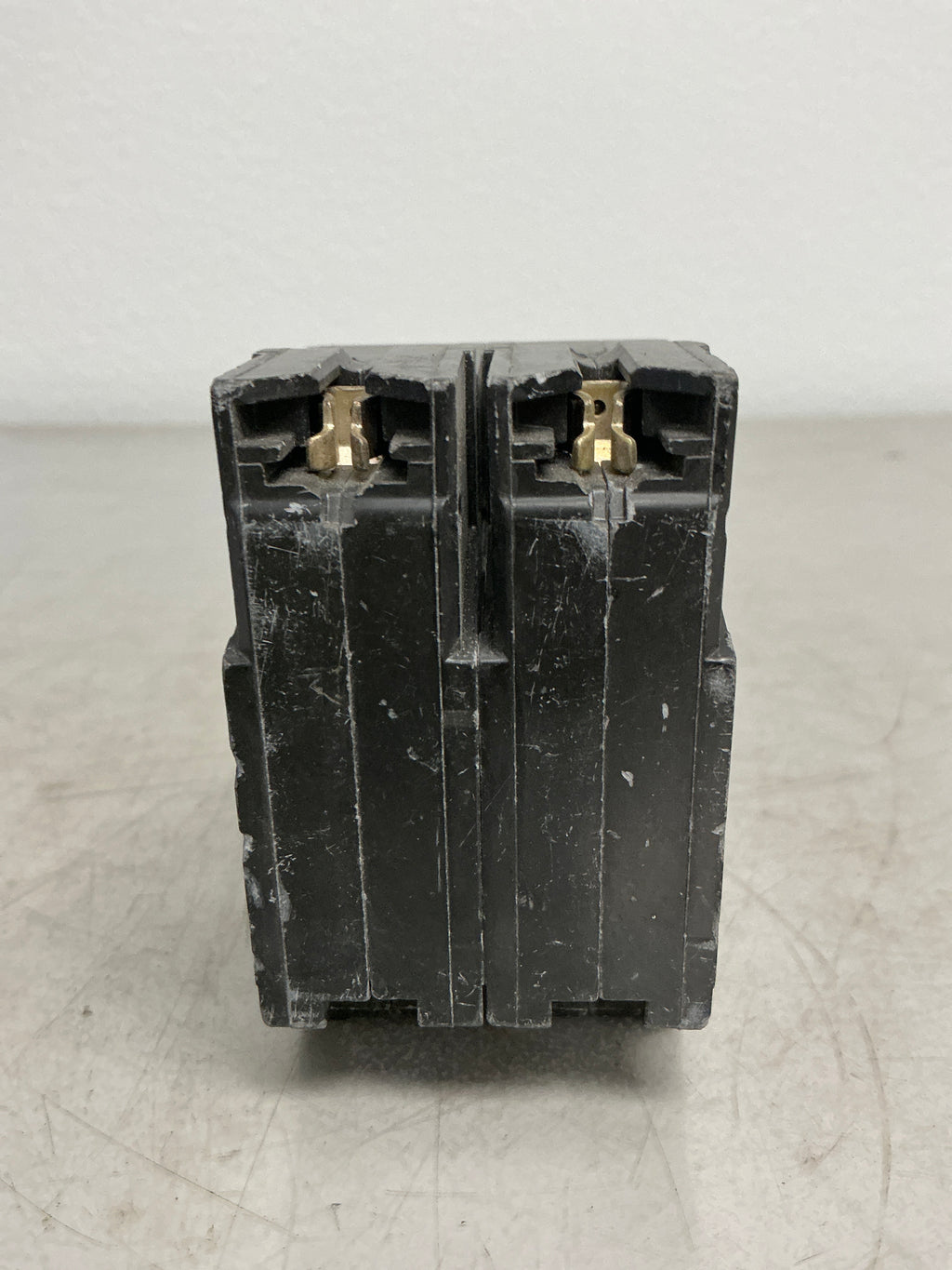 Used THQL2140 2 Pole, 40 Amps, 240 Volts