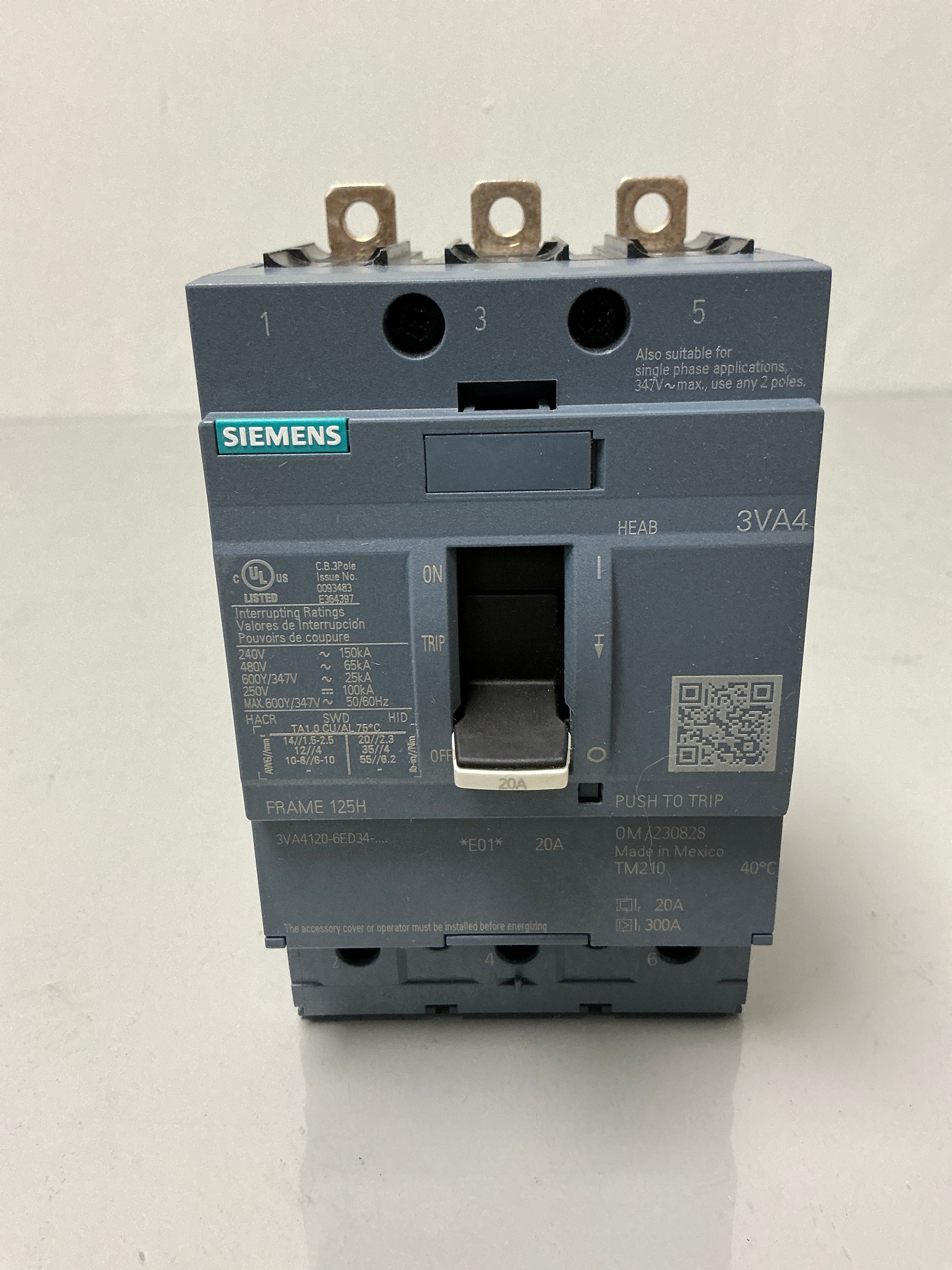 New Siemens 3VA4120-6ED34-00AA0 3 Pole, 20Amps, 600Y/347V Circuit Breaker