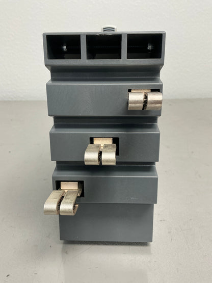 New ABB XT1HU3125AYD000XXX 125 Amps, 3 Pole, Breaker