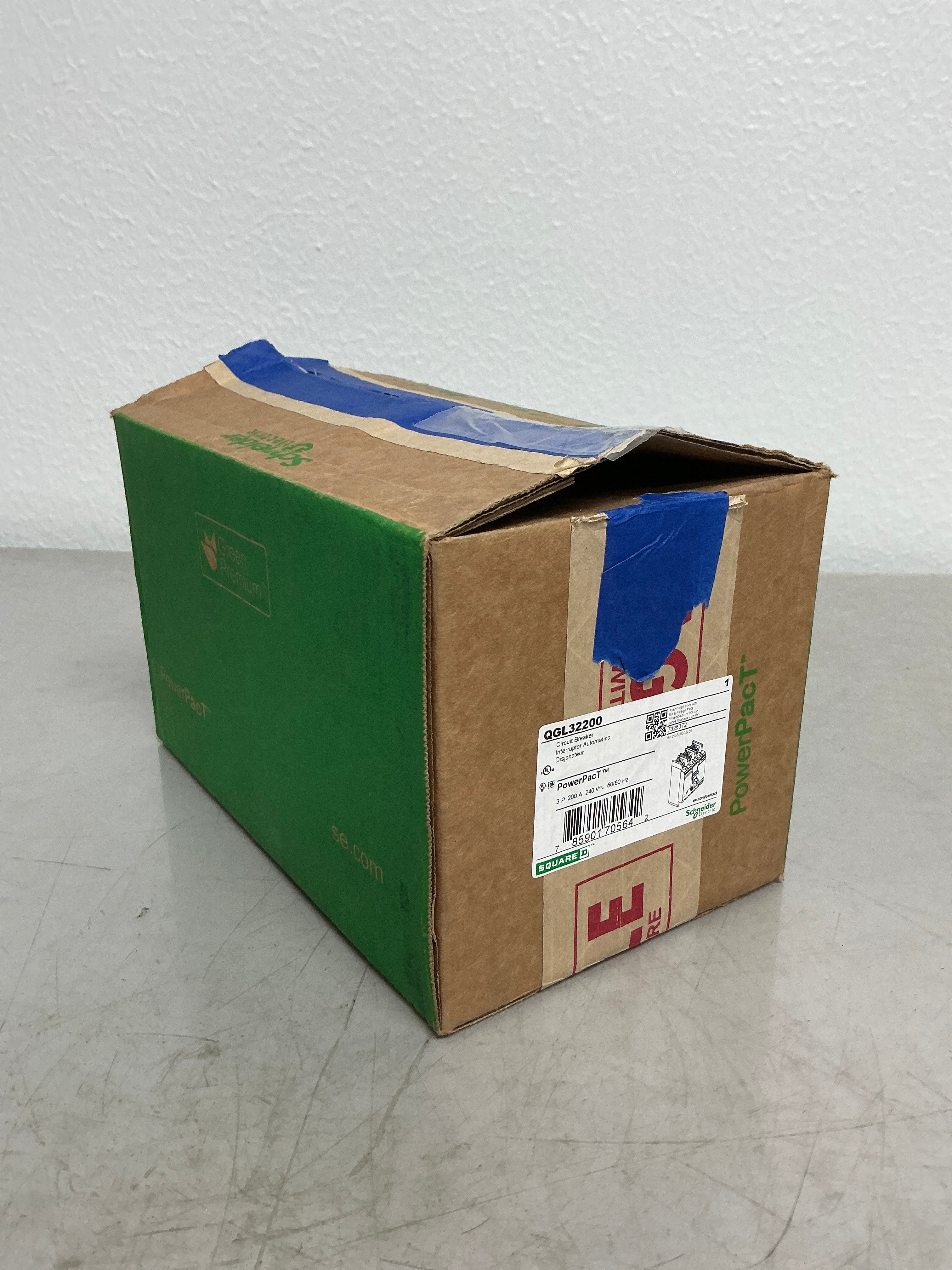 New Square D QGL32200 3 Pole, 200 Amps, 240 Volts Circuit Breaker