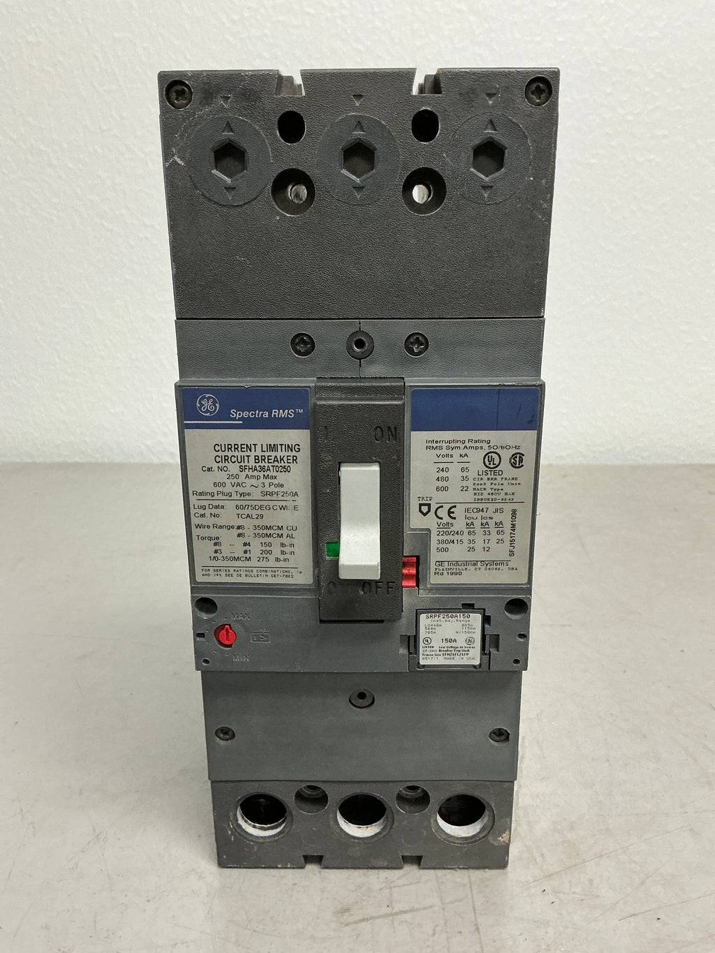 *CHIPPED* Used SFHA36AT0250 3 Pole, 250 Amps, 600 Volts