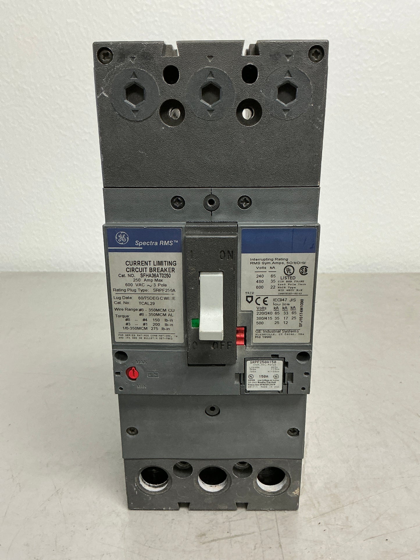 *CHIPPED* Used SFHA36AT0250 3 Pole, 250 Amps, 600 Volts