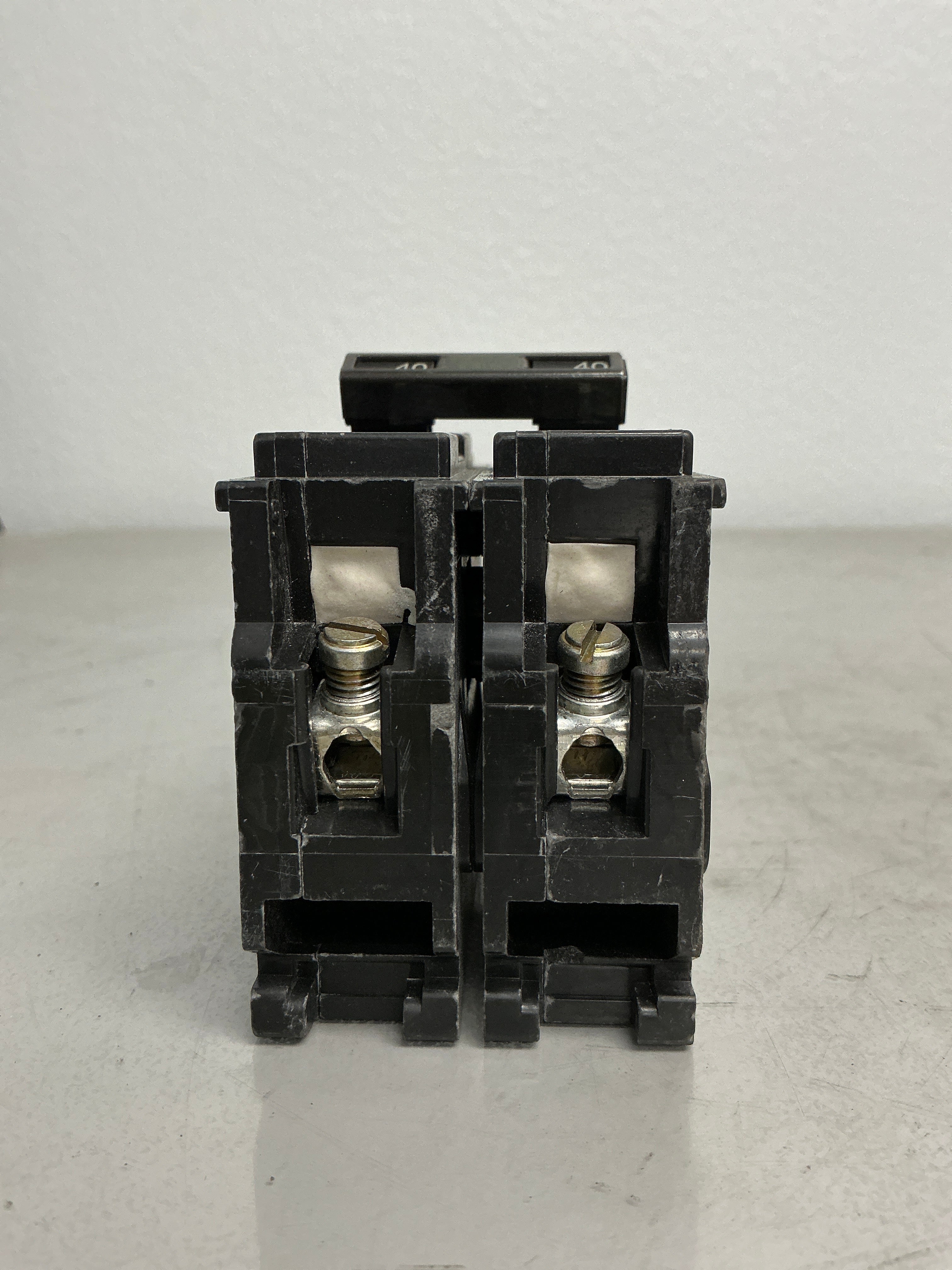 New Siemens BQ2B040 2 Pole, 40 Amps, 240 Volts
