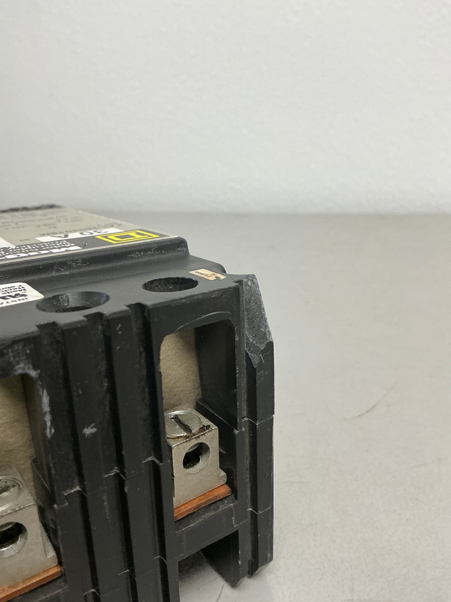 *CHIPPED* Used Square D FAL3603015M 3 Pole, 30 Amps, 600 Volt