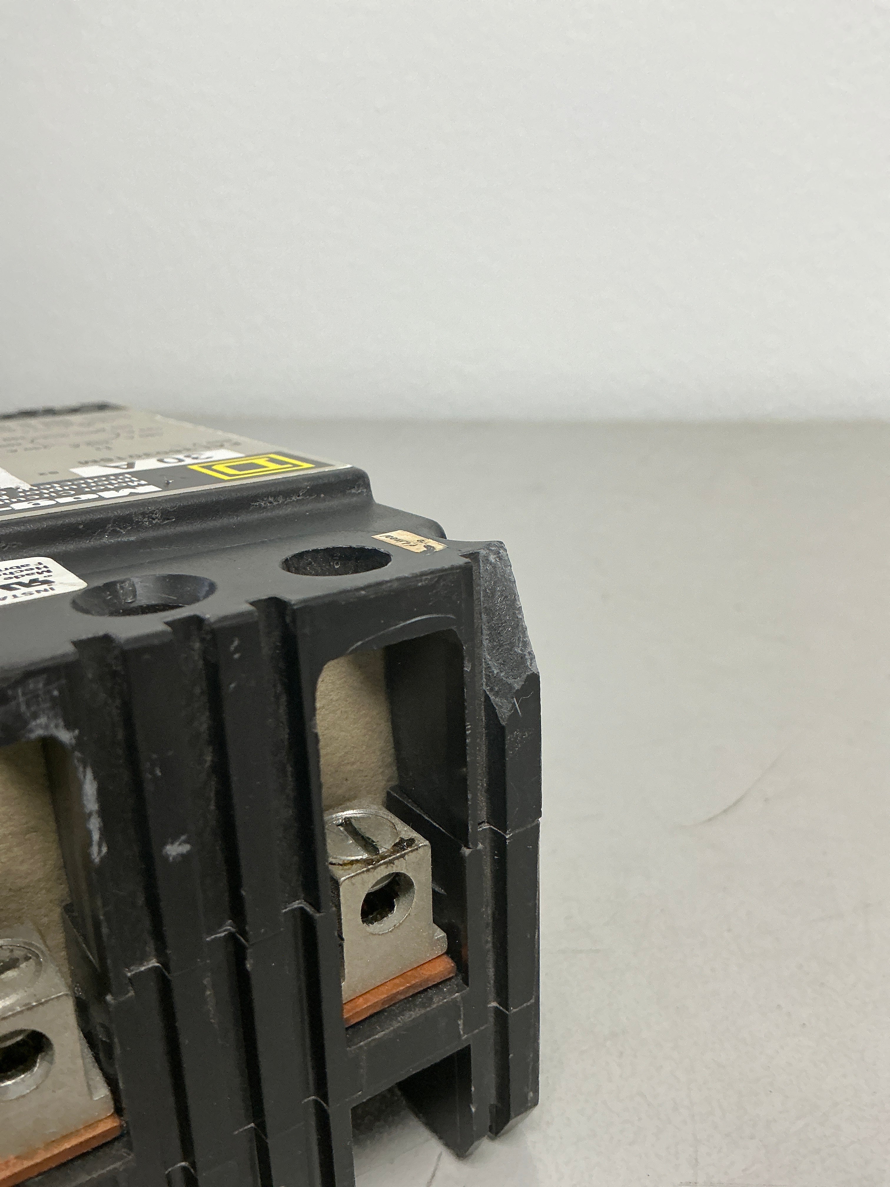 *CHIPPED* Used Square D FAL3603015M 3 Pole, 30 Amps, 600 Volt