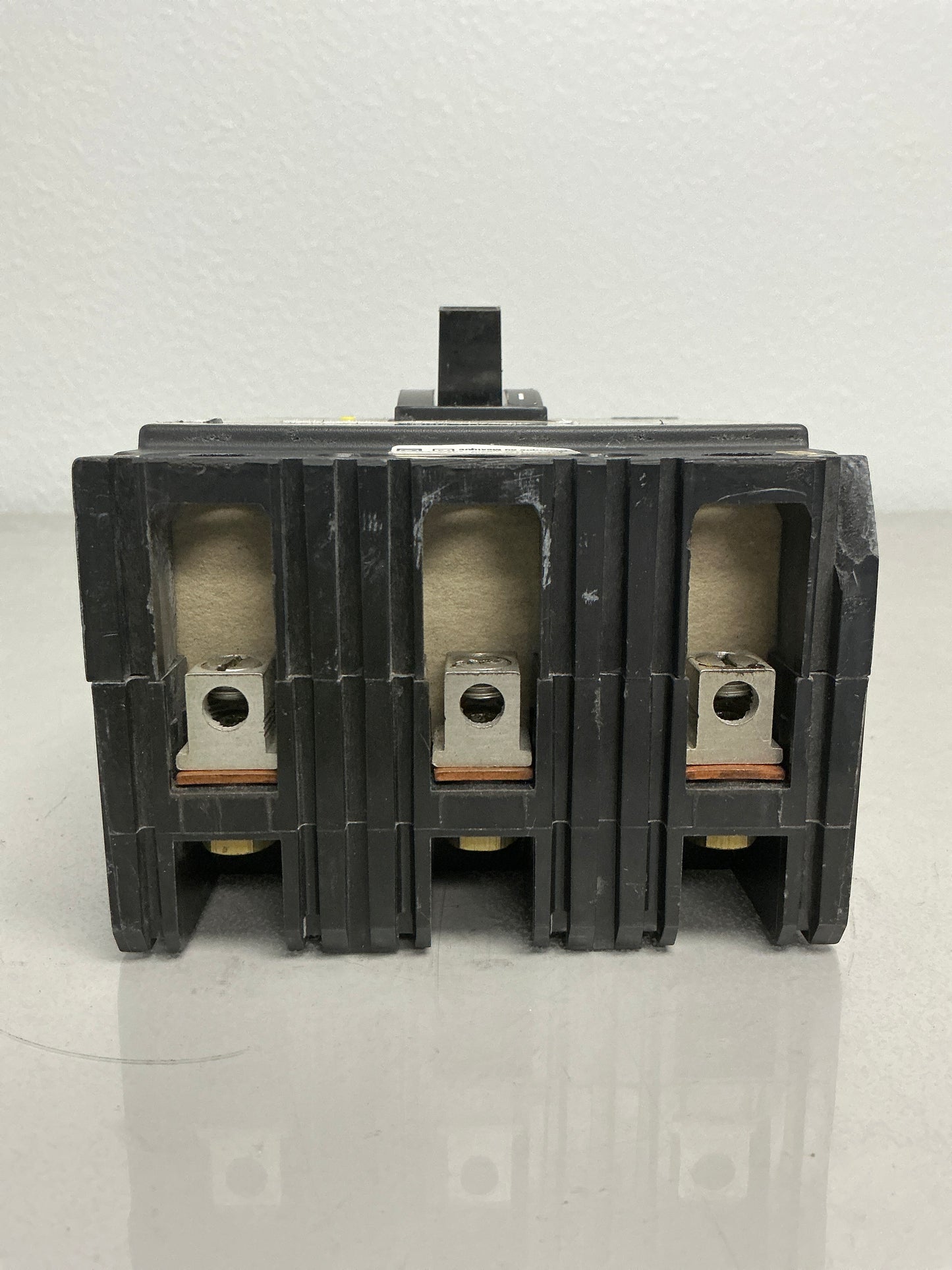 *CHIPPED* Used Square D FAL3603015M 3 Pole, 30 Amps, 600 Volt