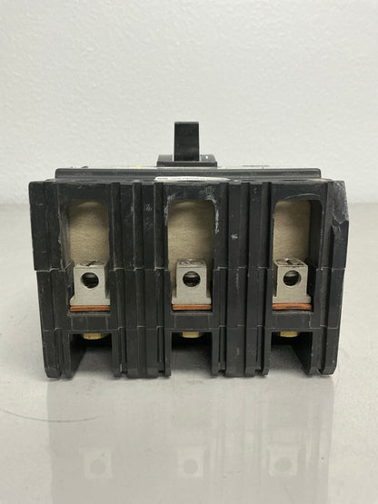 *CHIPPED* Used Square D FAL3603015M 3 Pole, 30 Amps, 600 Volt