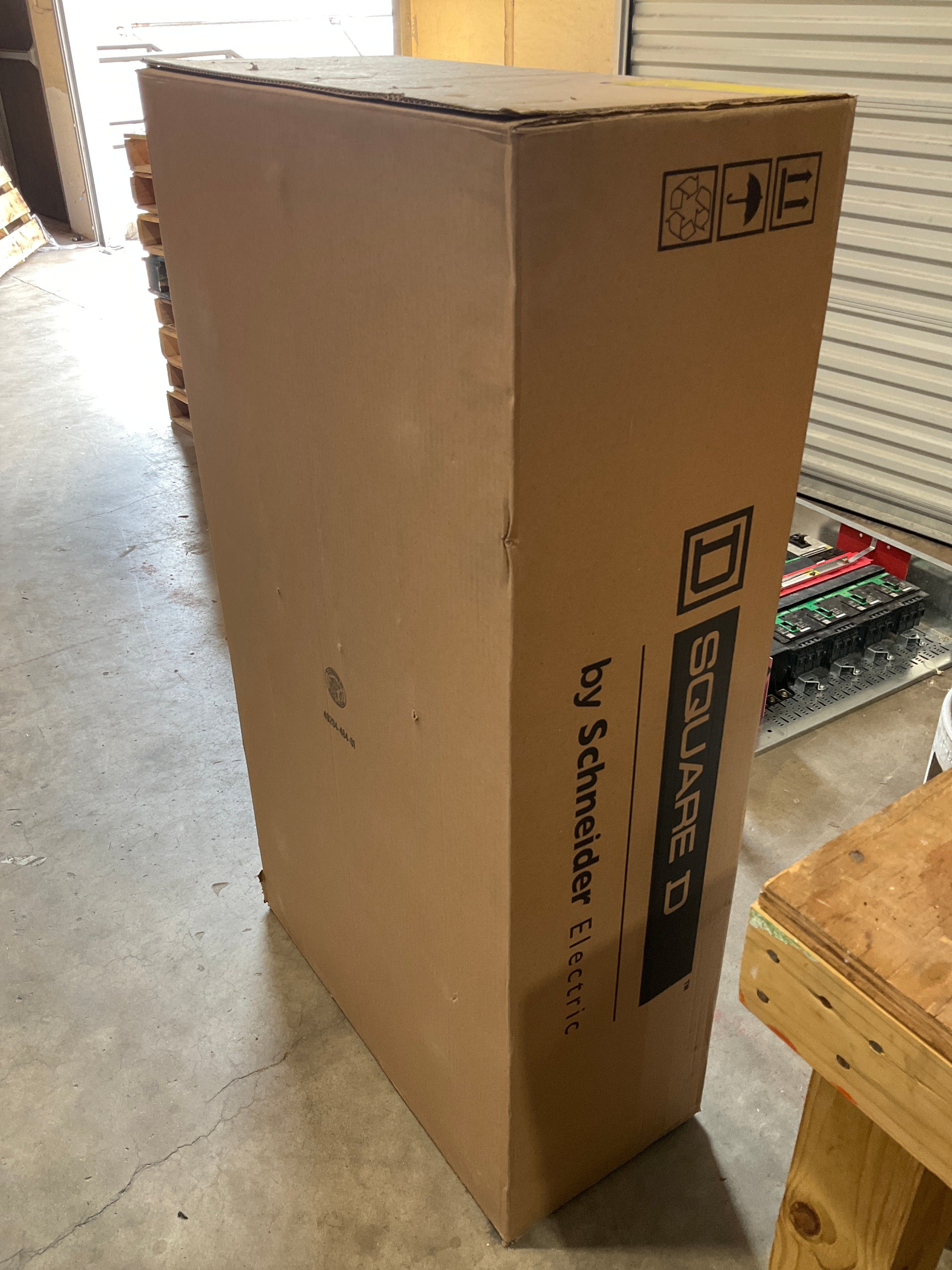 New Square D Disconnect H325NR 400 Amps