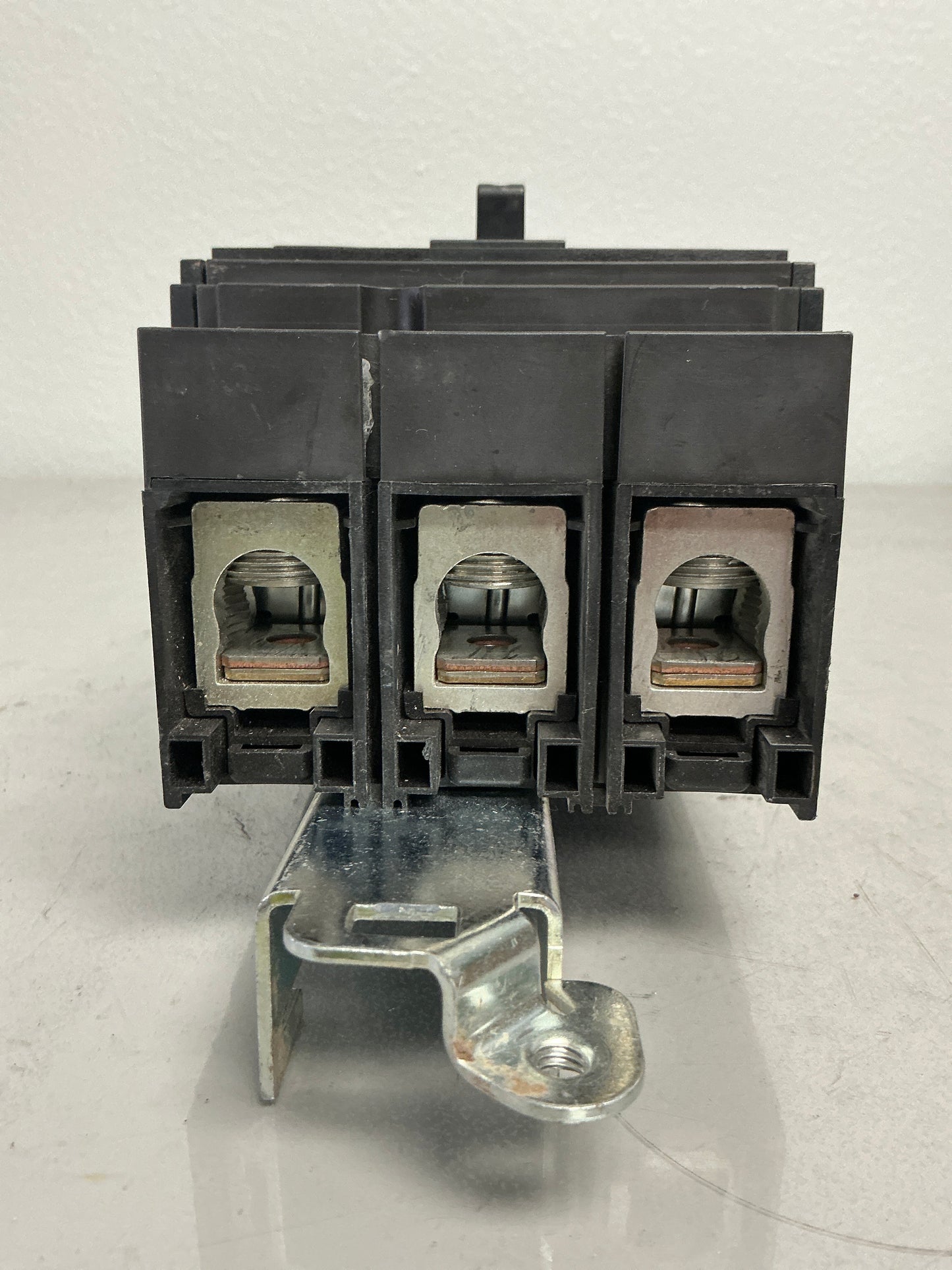 Used Square D JDA36200 3 Pole, 200 Amps, 600 Volts