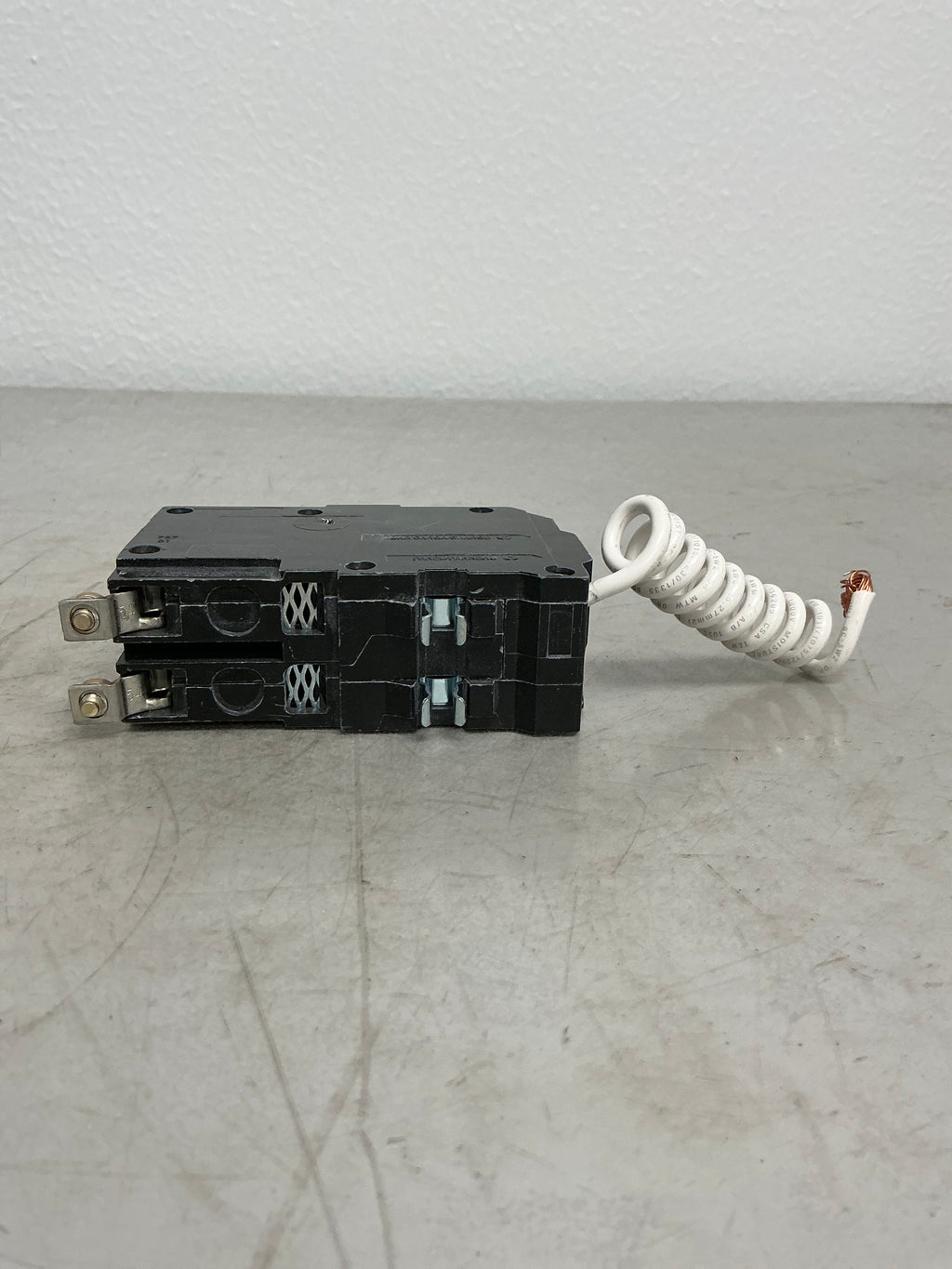 *CHIPPED* Used Square D QOB230GFCI 2 Pole, 30 Amps, 120/240 Volts Circuit Breaker