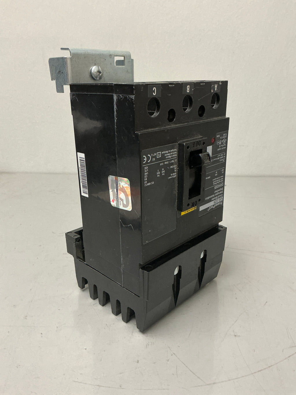 New Square D QGA32225 3 Pole, 225 Amps, 240 Volts Circuit Breaker