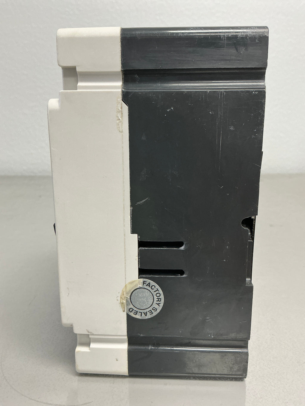 Used HFD3100BP10 100 Amps, 3 Poles, 600 Volts