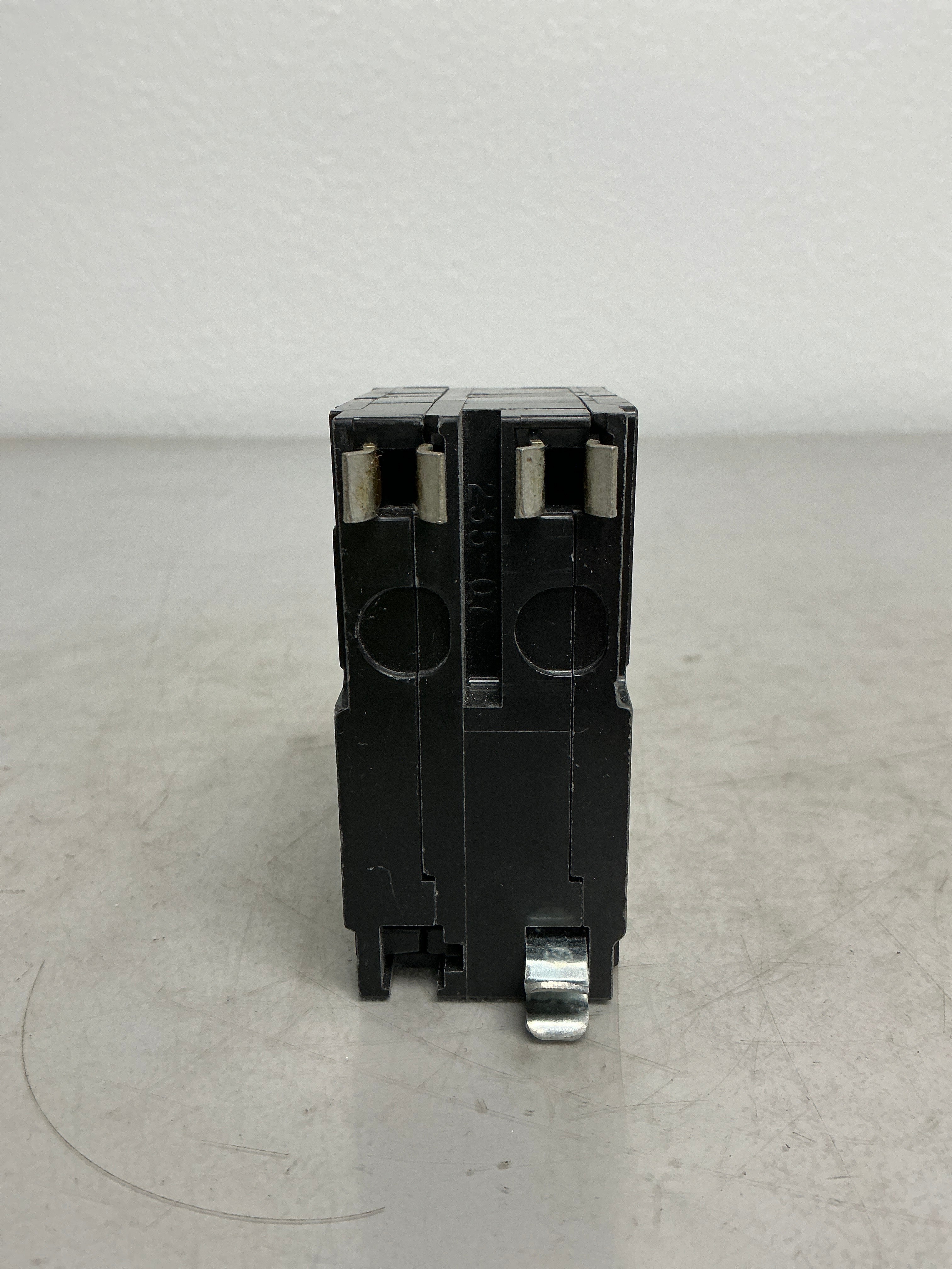 Used Square D QO225 2 Pole, 25 Amps, 240 Volts