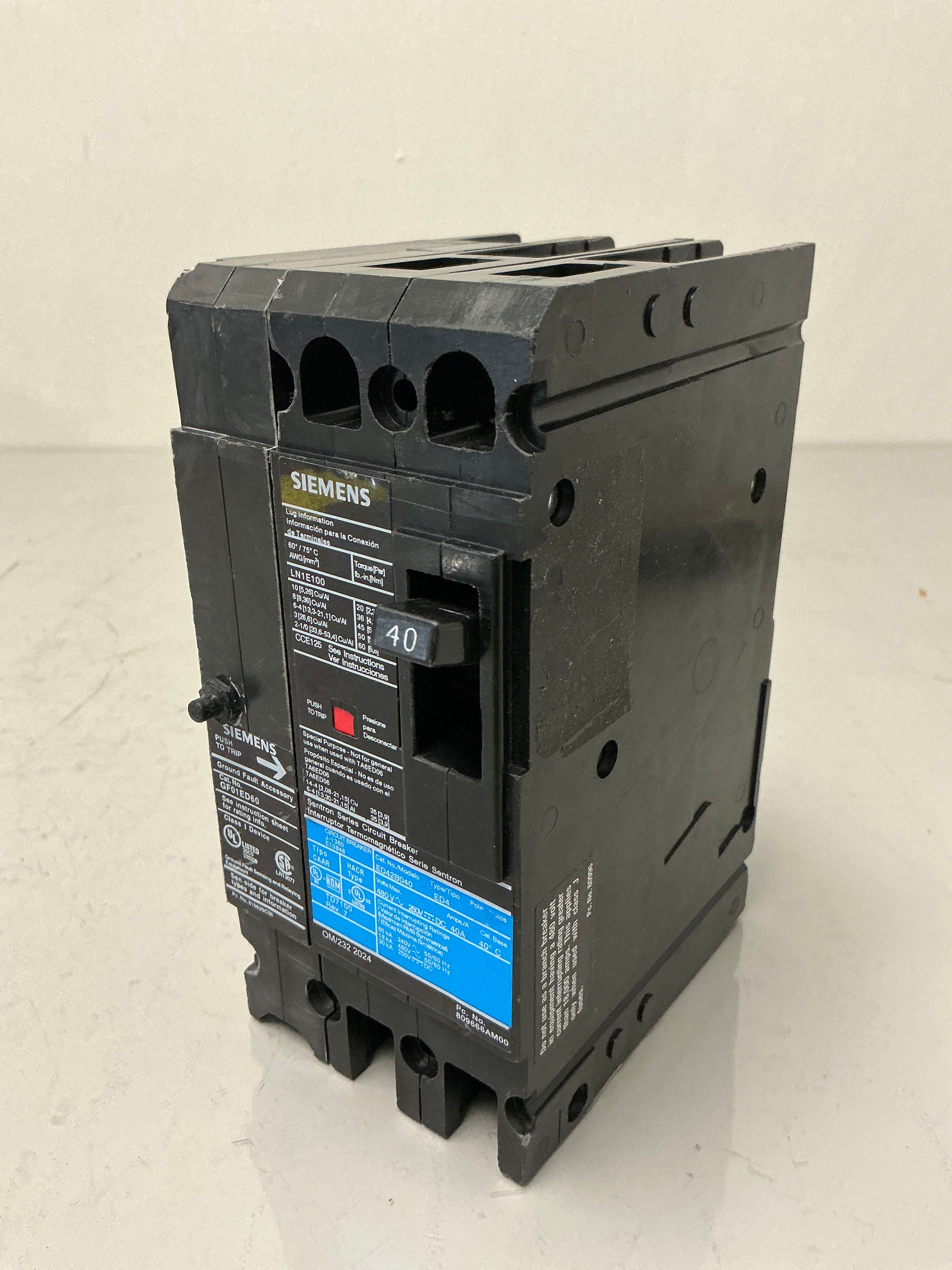 Used Siemens ED42B040 2 Pole, 40 Amps, 480 Volts Circuit Breaker Shunt Trip