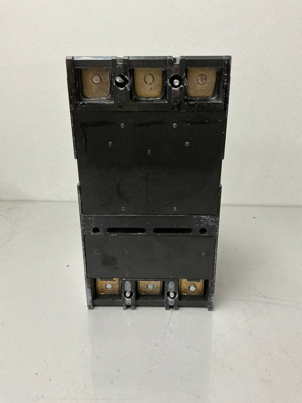 New Square D LHP36400MT 3 Pole, 400 Amps, 600 Volts, Circuit Breaker