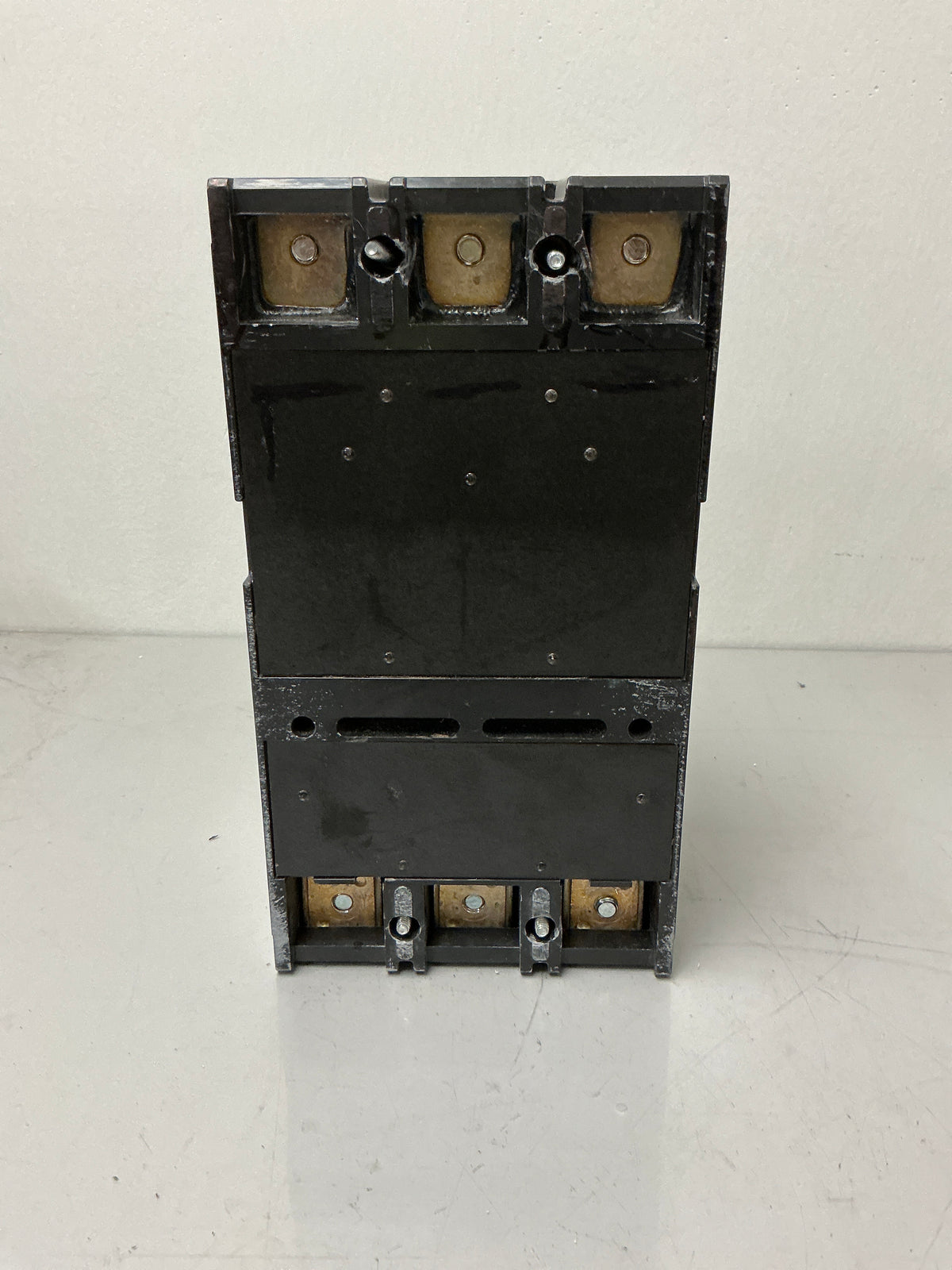 New Square D LHP36400MT 3 Pole, 400 Amps, 600 Volts, Circuit Breaker